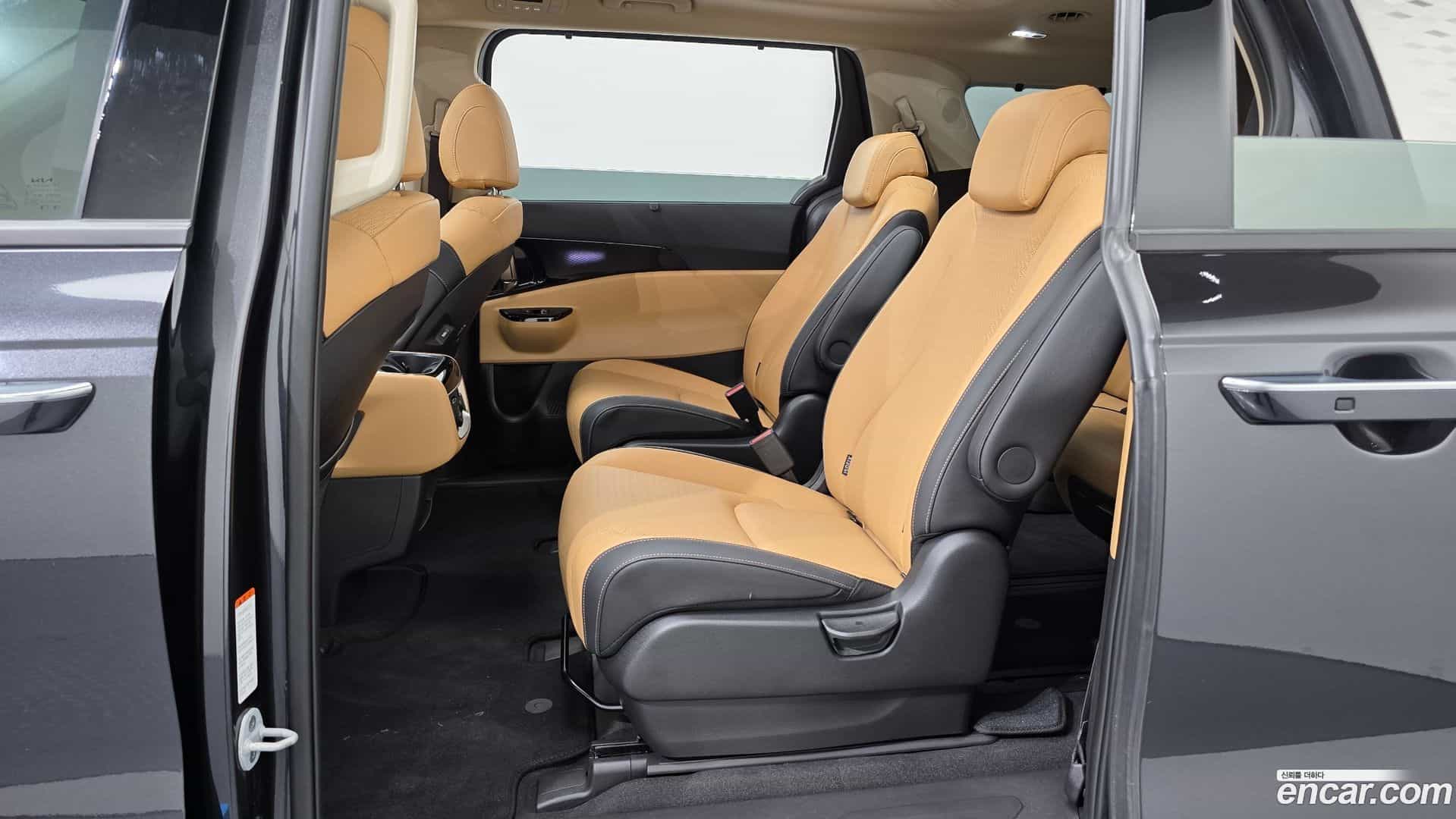 Canival Kia 2023.6-OPTION-016
