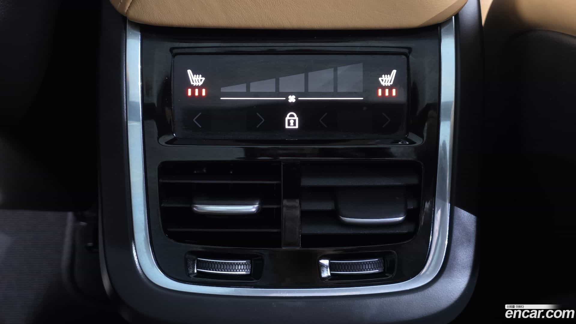 XC60 Volvo 2020.4-OPTION-023
