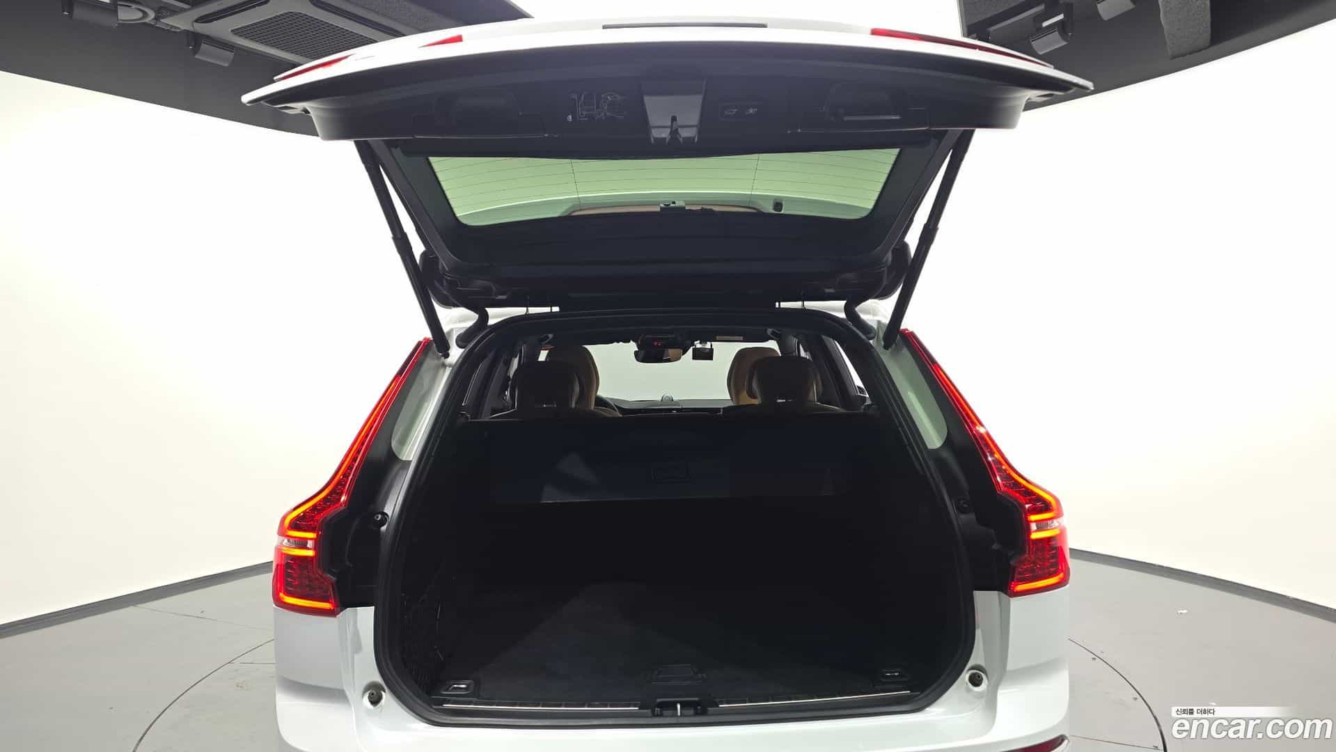 XC60 Volvo 2020.4-OPTION-024
