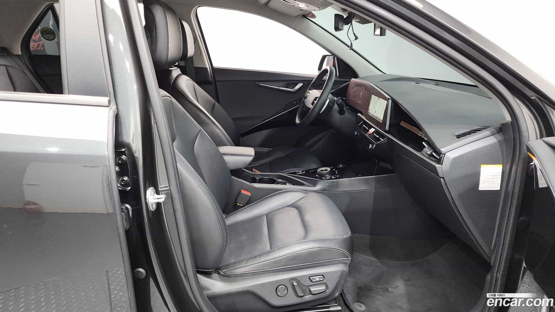 Niro Kia 2023.3-INNER-036