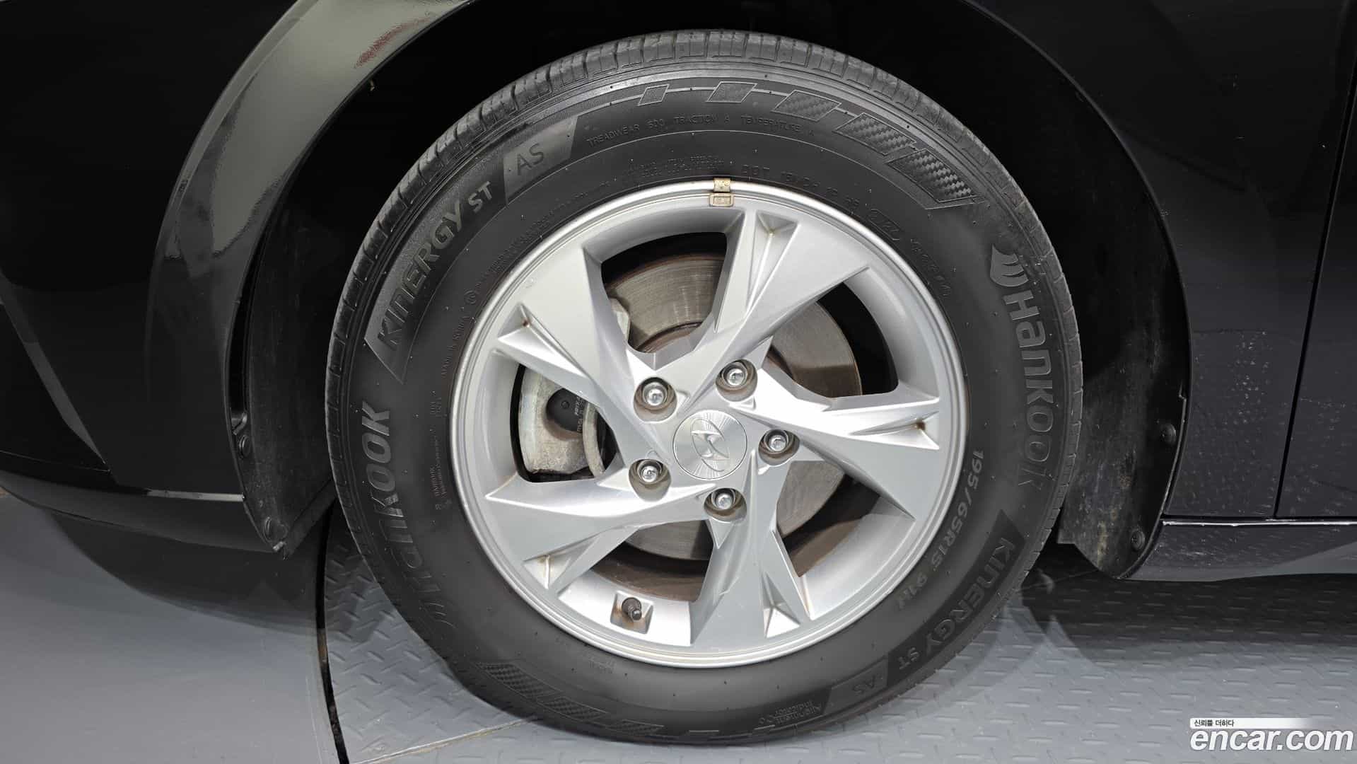AVANTE Hyundai 2020.6-OUTER-005