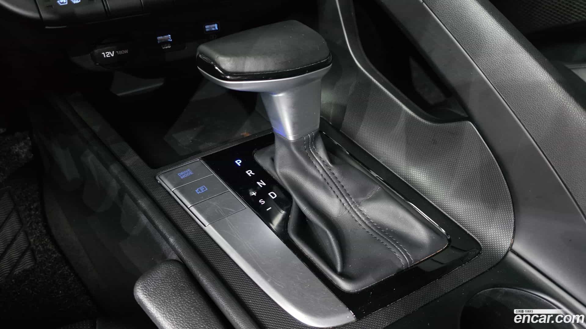 AVANTE Hyundai 2020.6-INNER-009