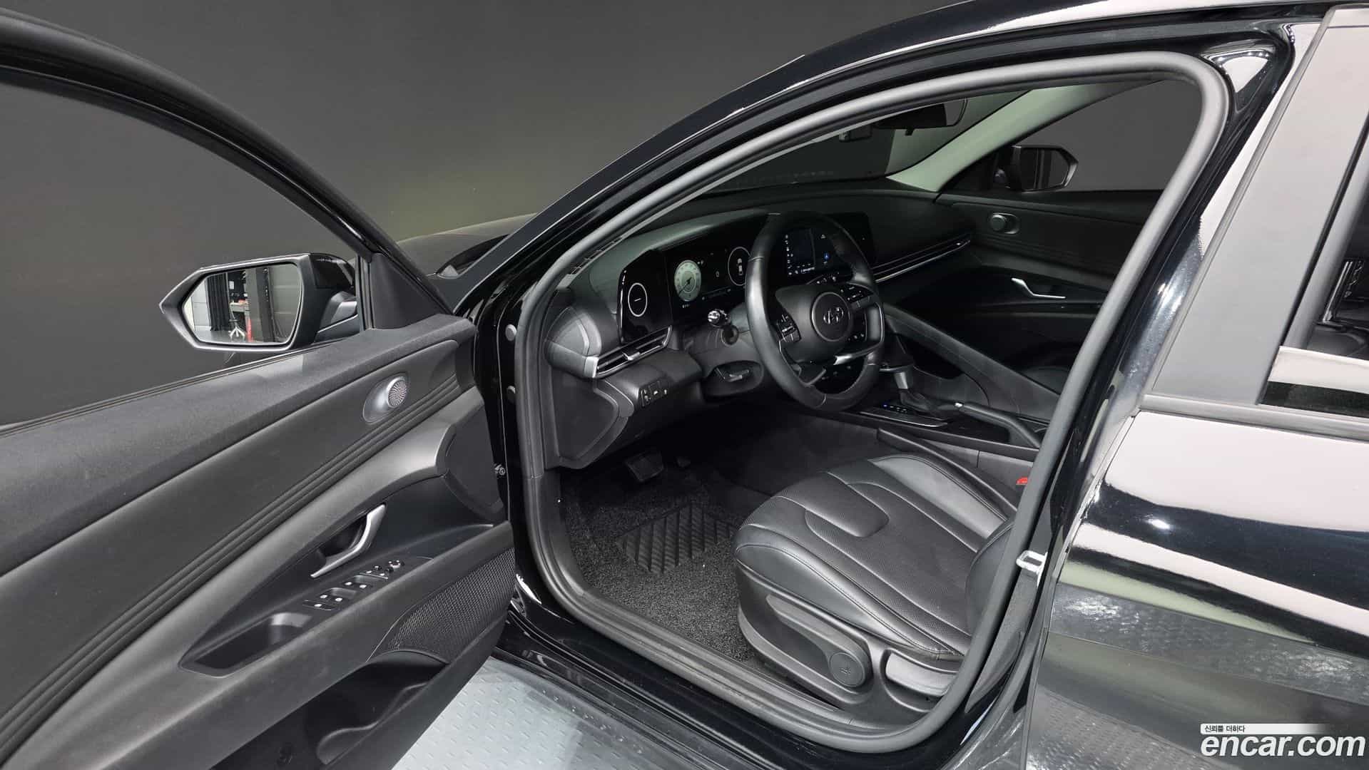 AVANTE Hyundai 2020.6-INNER-010