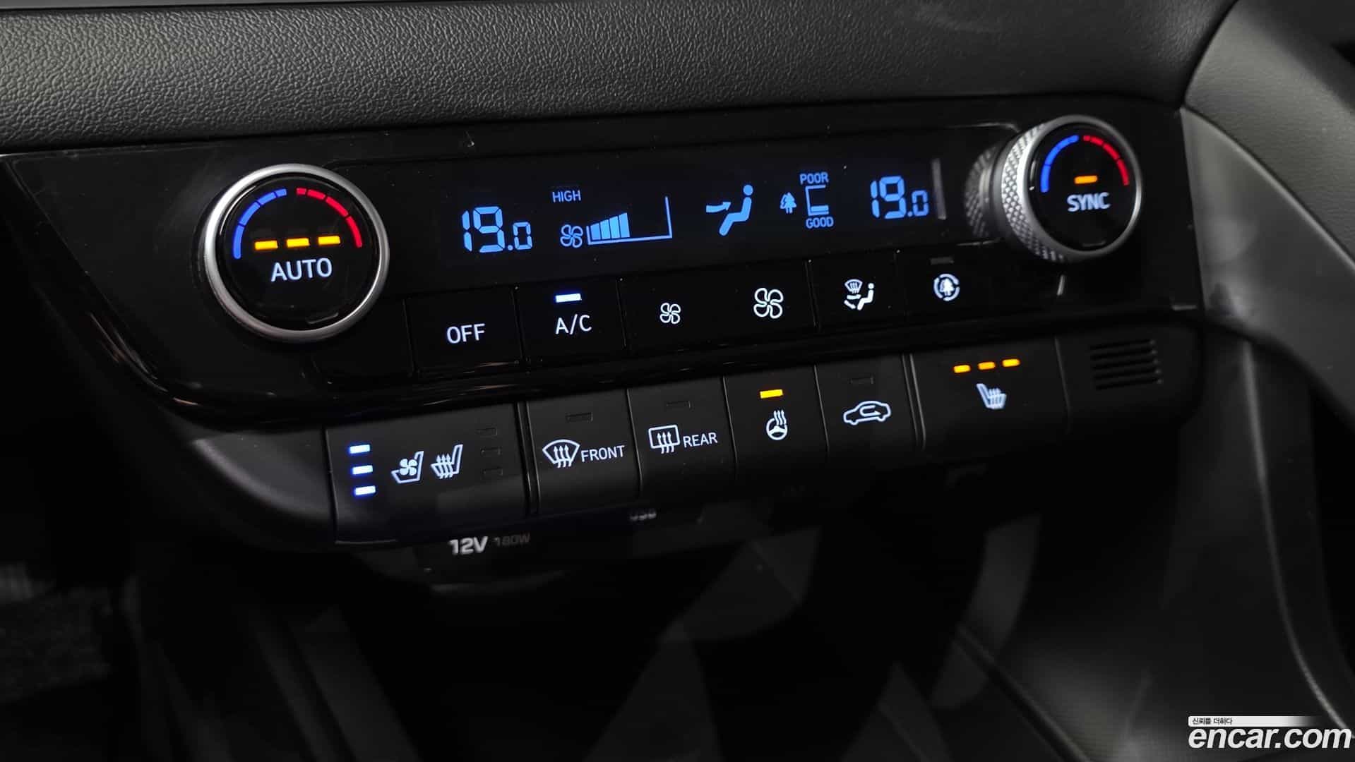 AVANTE Hyundai 2020.6-OPTION-042