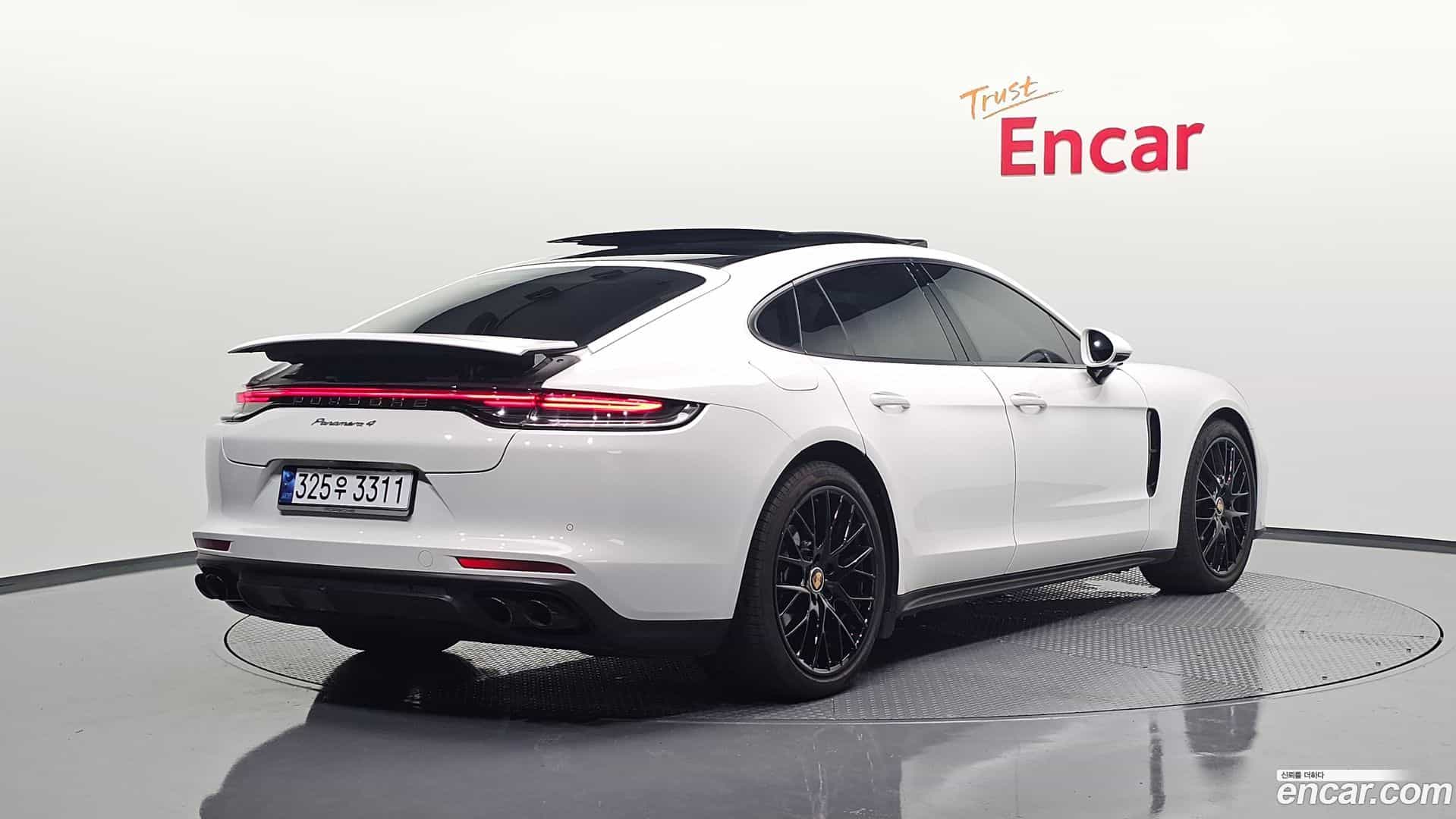 Panamera Porsche 2021.9-OUTER-002