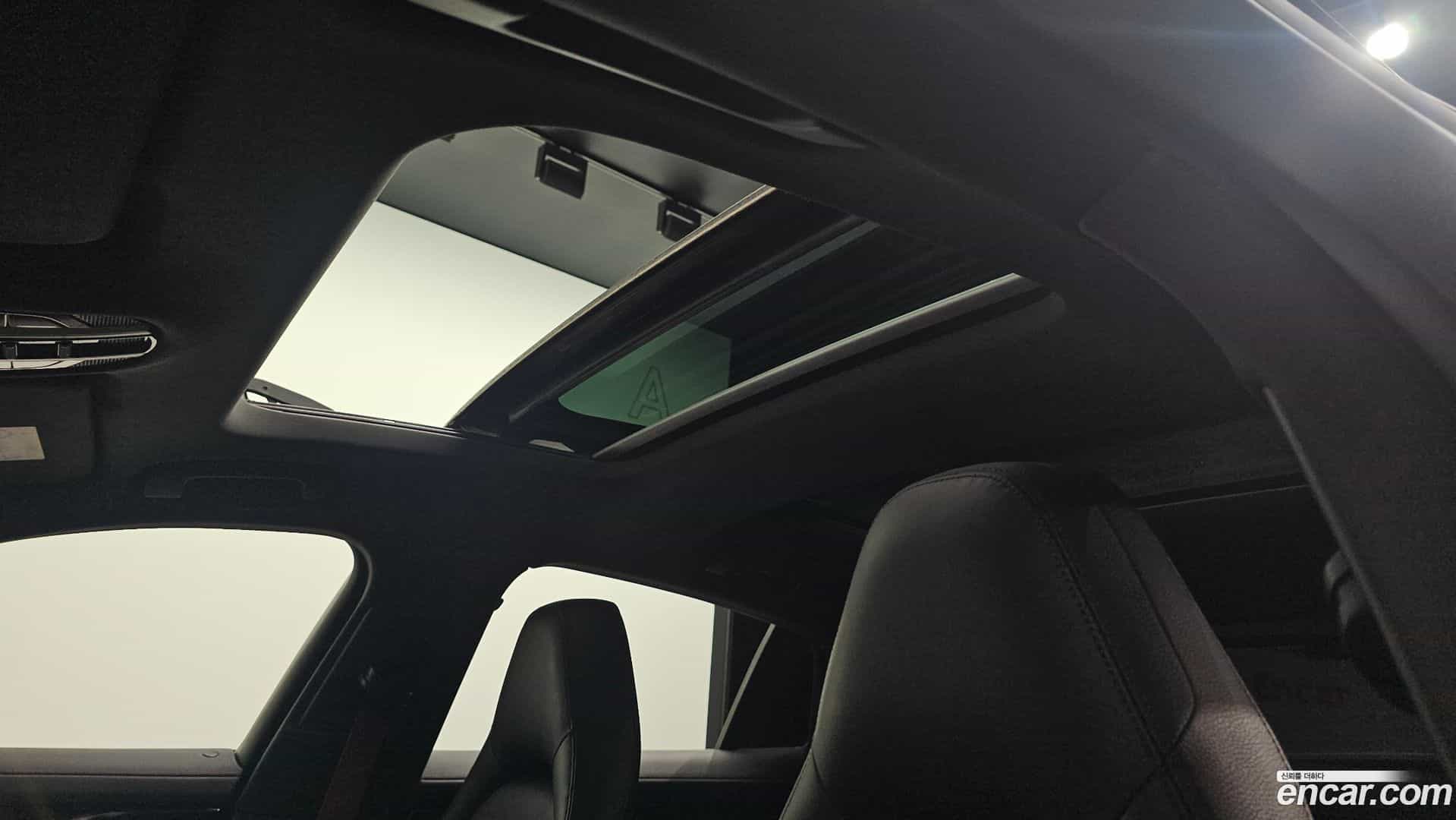 Panamera Porsche 2021.9-OPTION-022