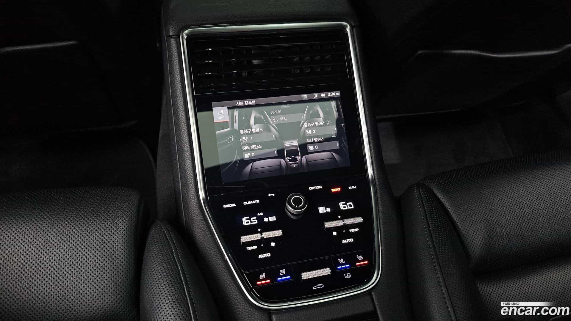 Panamera Porsche 2021.9-OPTION-023