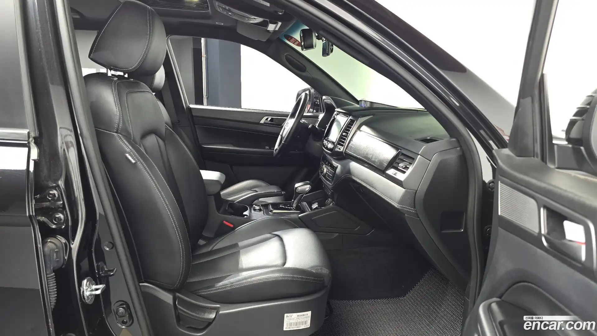 Rexton KG Mobility 2022.4-INNER-036