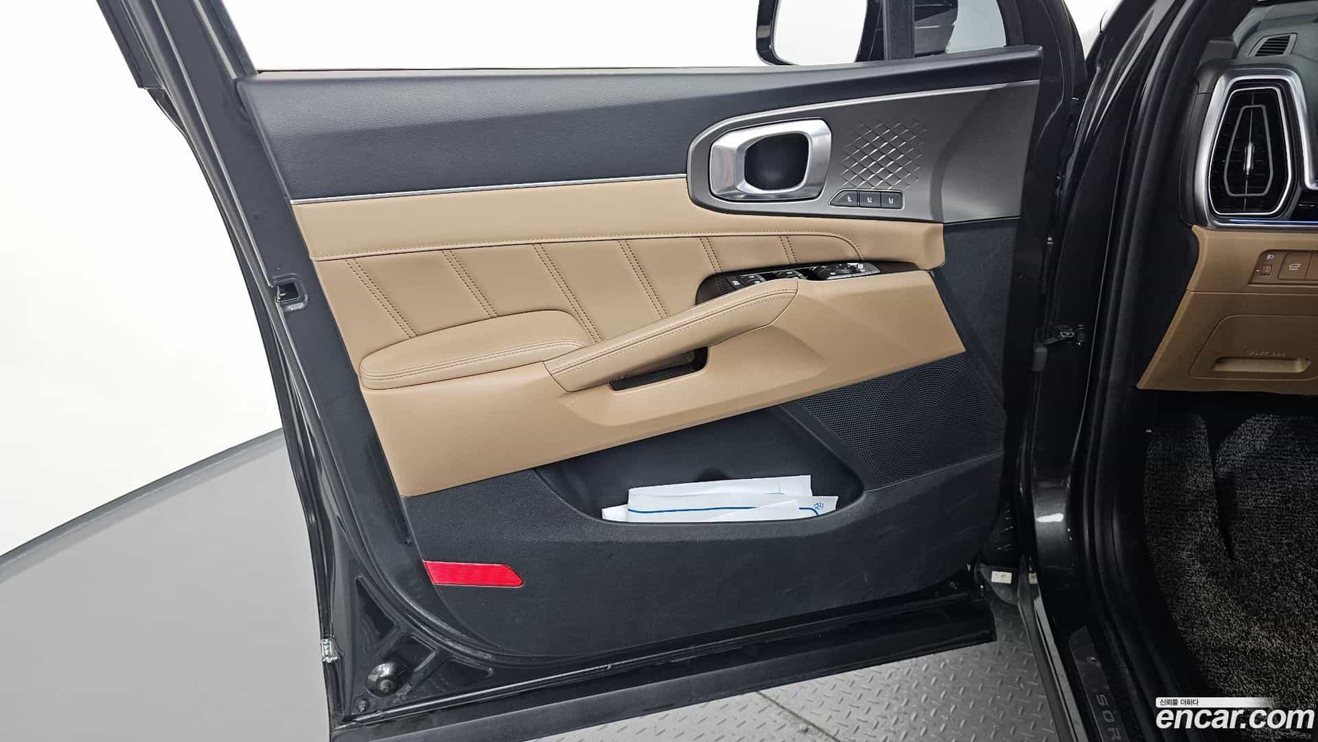 Sorento Kia 2023.9-INNER-034