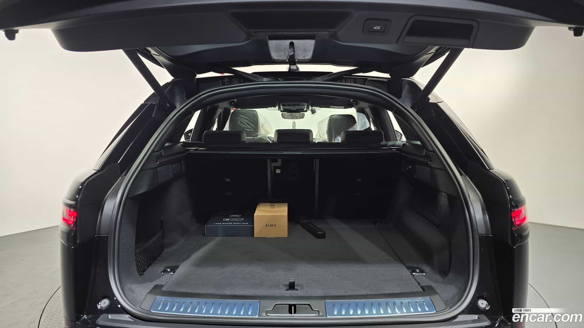 Range Rover Velar Land Rover 2026.2-OPTION-022
