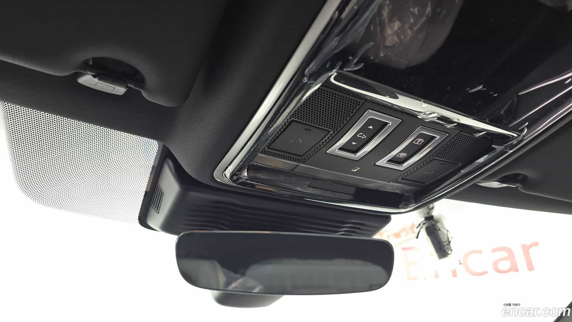 Range Rover Velar Land Rover 2026.2-OPTION-024