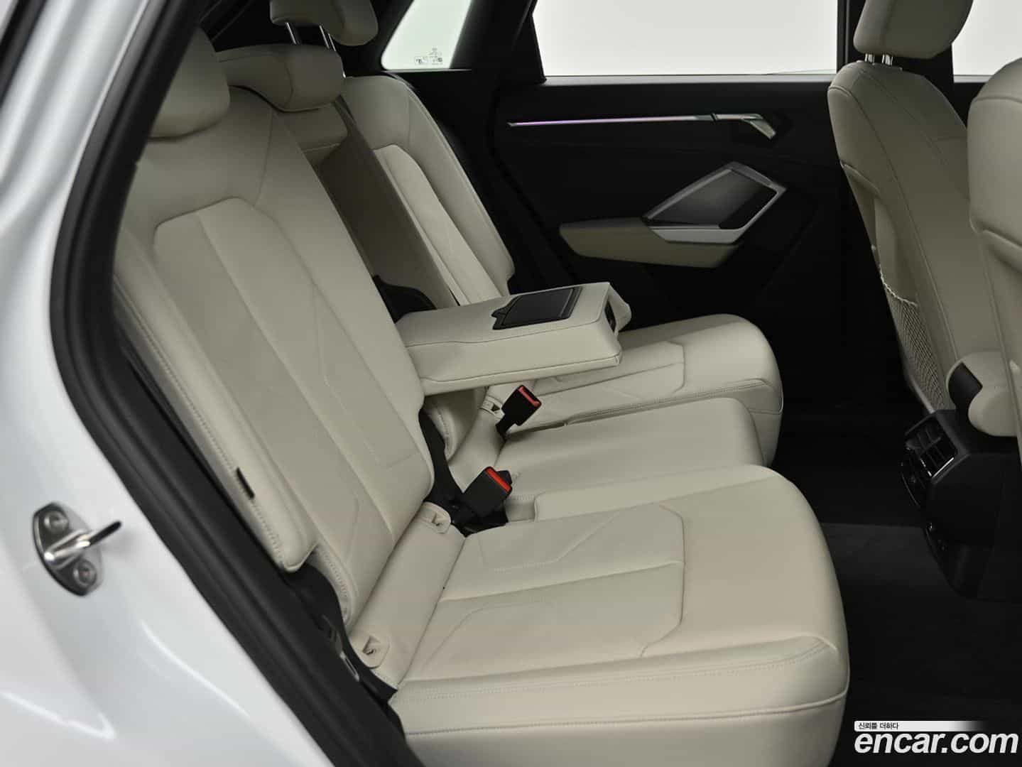 Q3 Audi 2025.11-OPTION-015