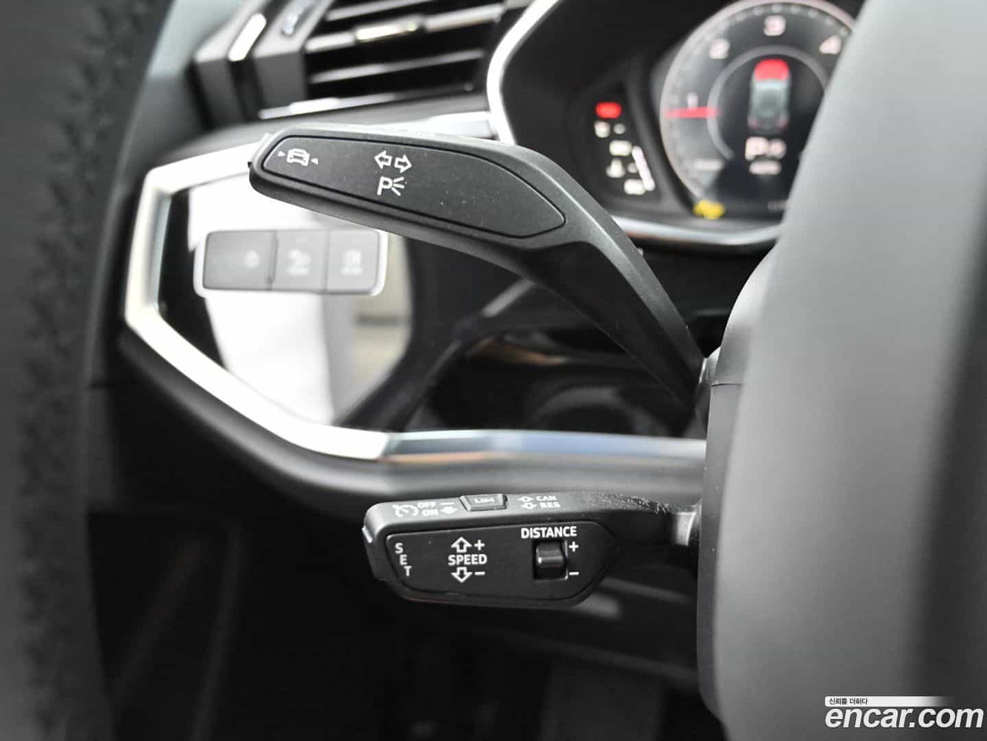 Q3 Audi 2025.11-OPTION-018