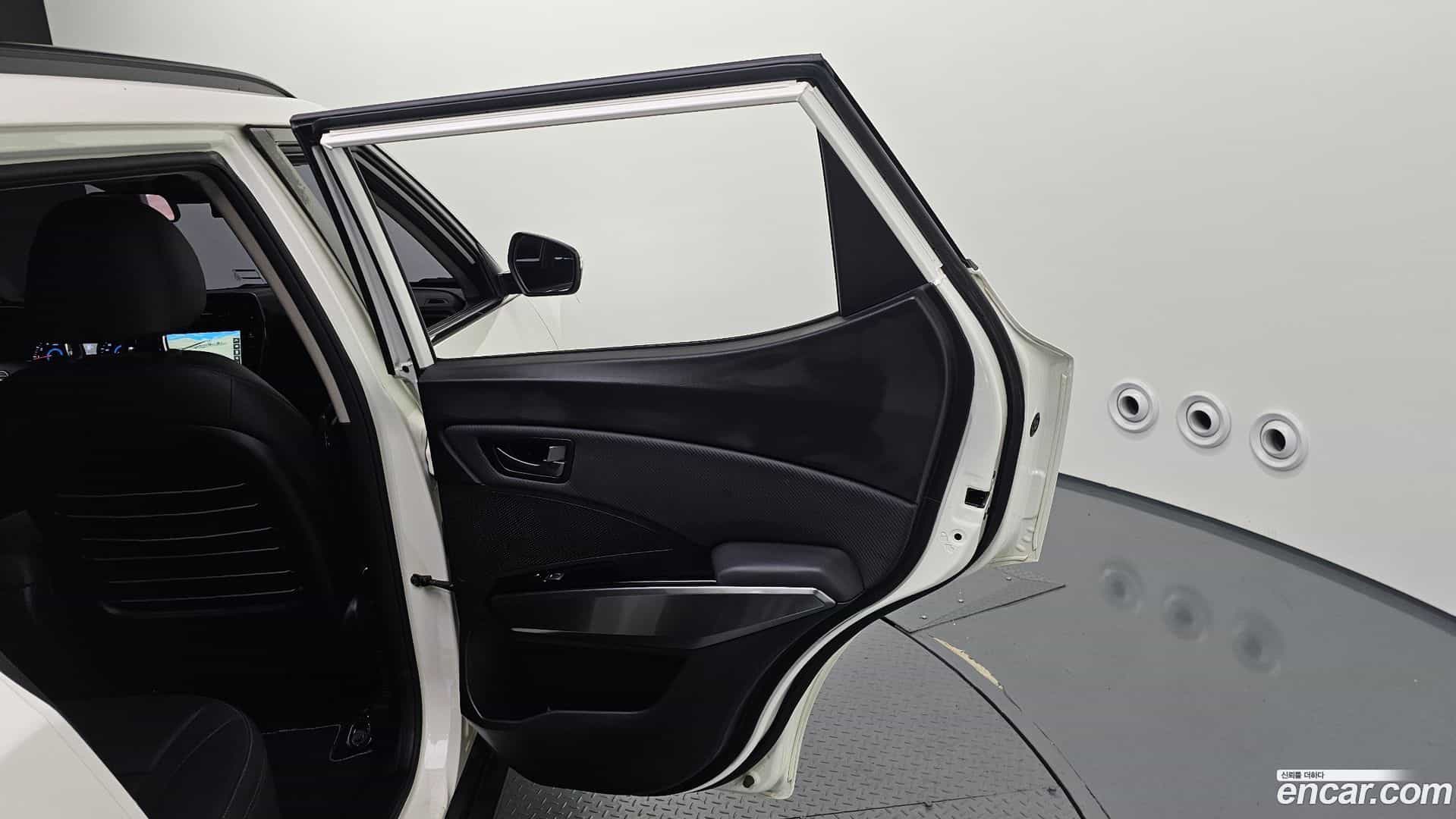 TIBOLI KG Mobility 2021.2-INNER-035