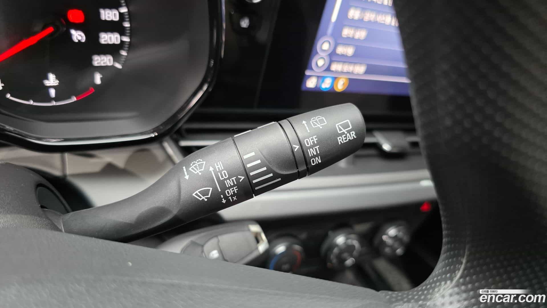 Trax Chevrolet 2024.8-OPTION-022