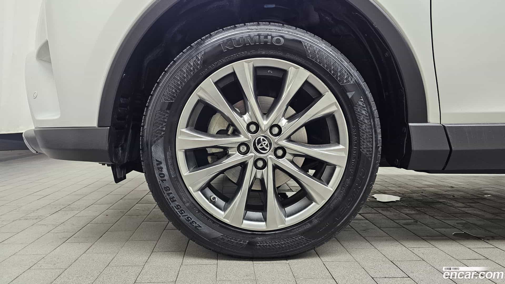 RAV4 Toyota 2018.11-OUTER-005