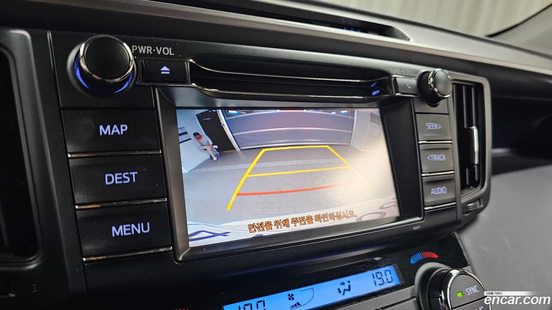 RAV4 Toyota 2018.11-OPTION-019