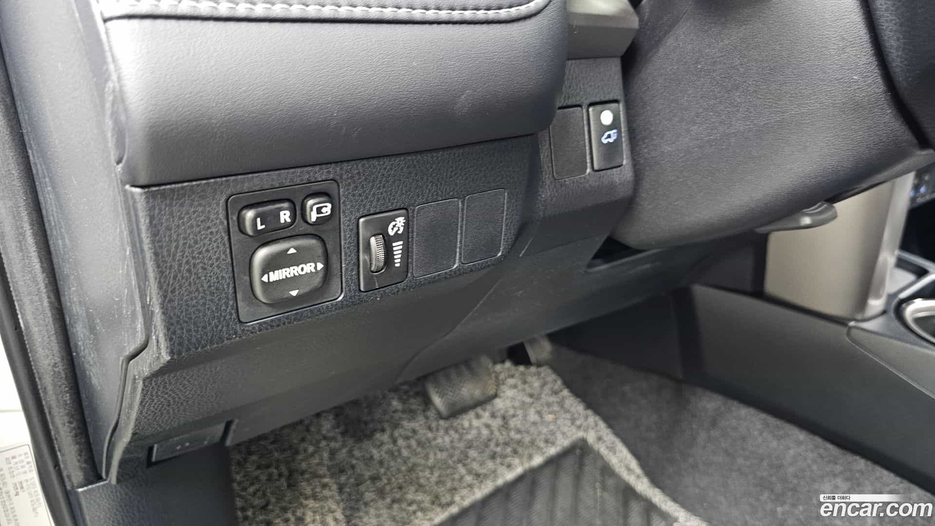 RAV4 Toyota 2018.11-OPTION-022