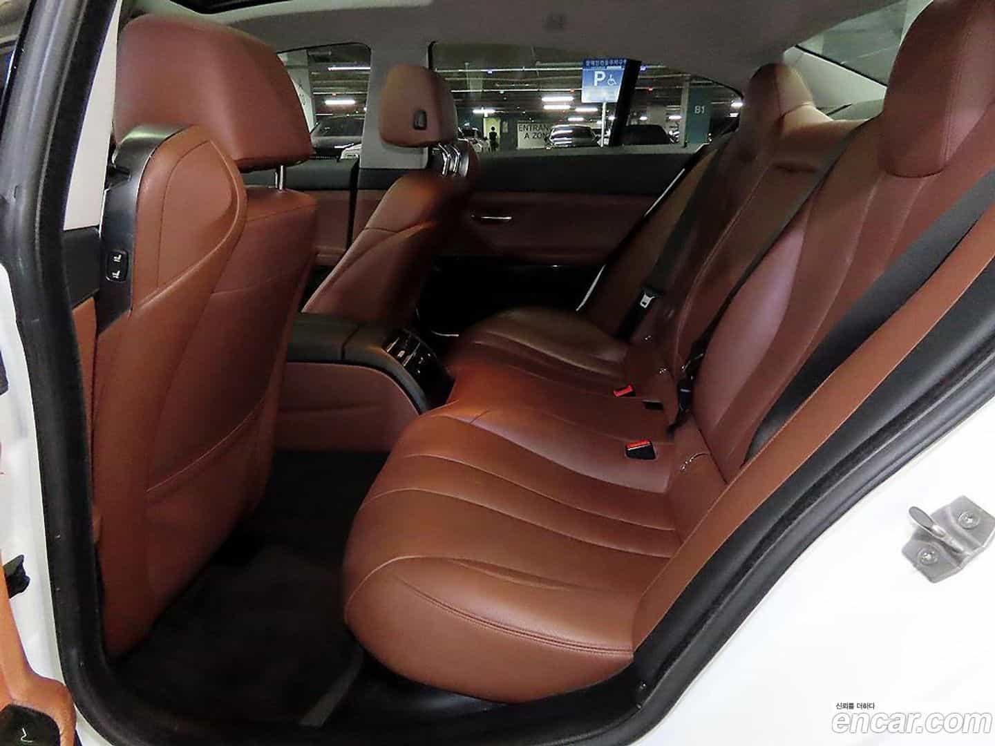 6-Series BMW 2015.11-INNER-007