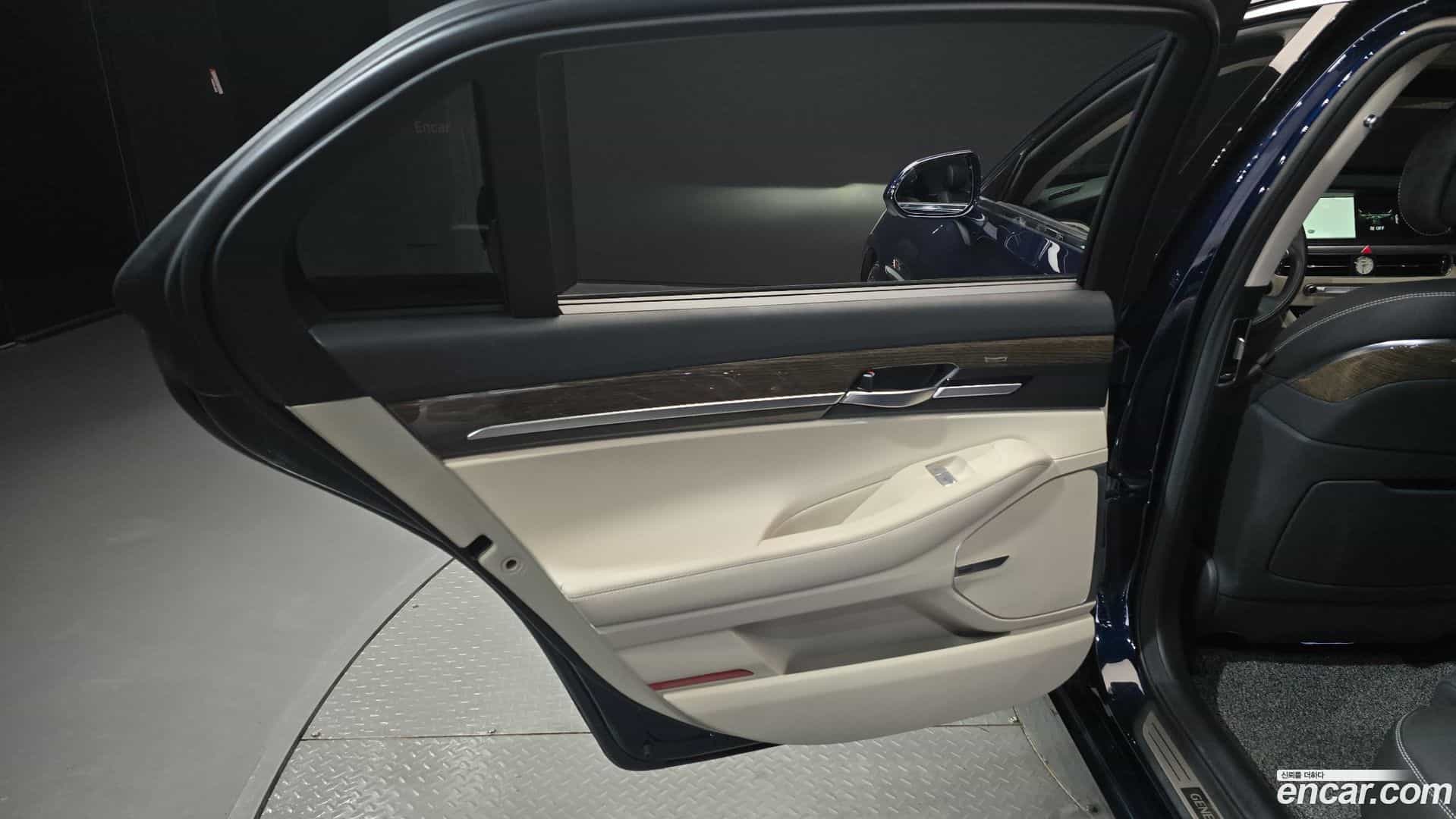 G90 Genesis 2019.6-INNER-035