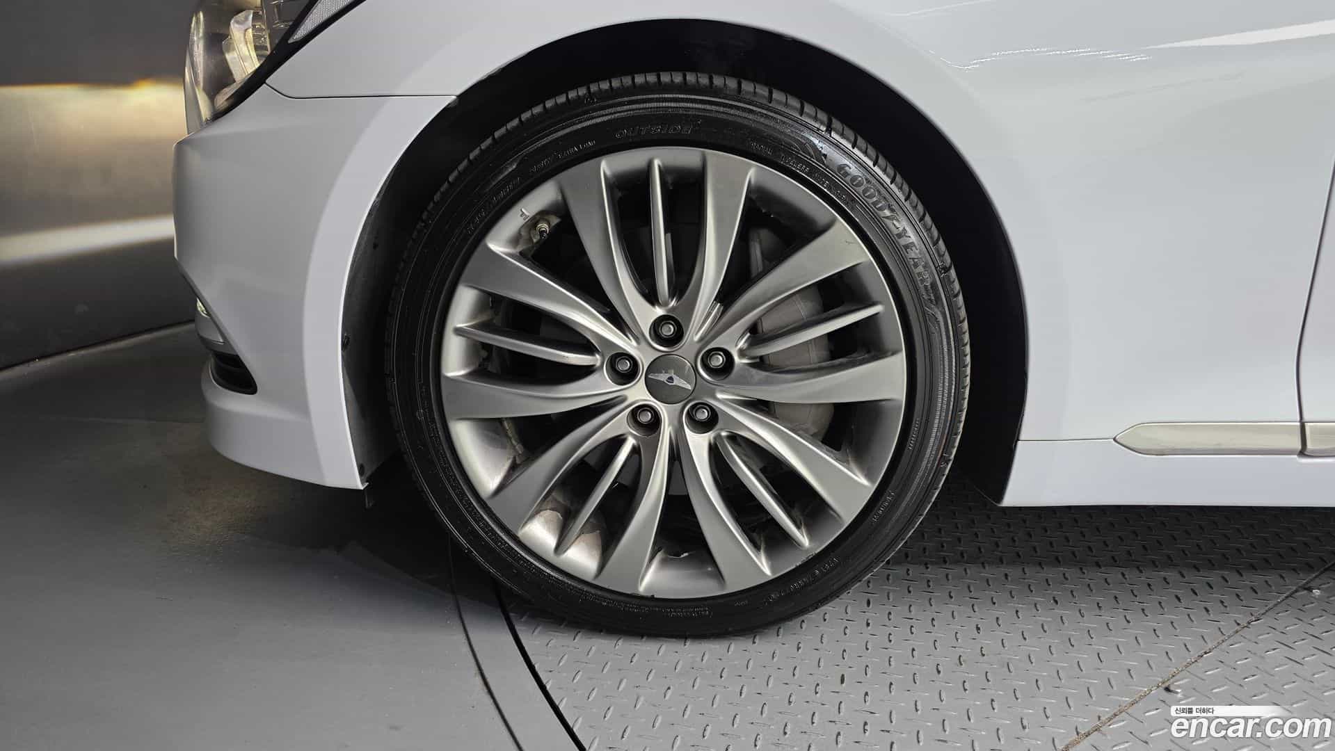 Genesis Hyundai 2015.10-OUTER-005