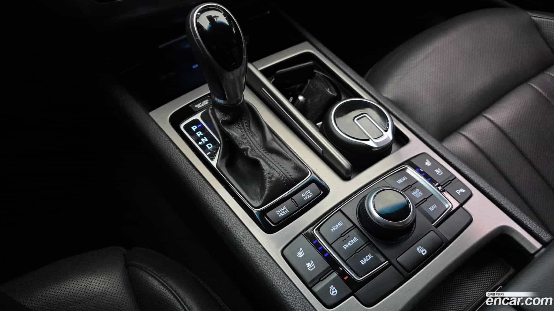 Genesis Hyundai 2015.10-INNER-009