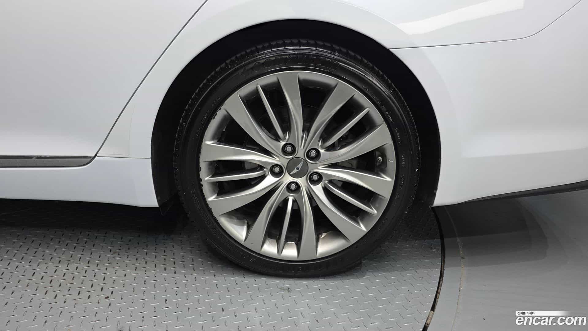 Genesis Hyundai 2015.10-OUTER-031