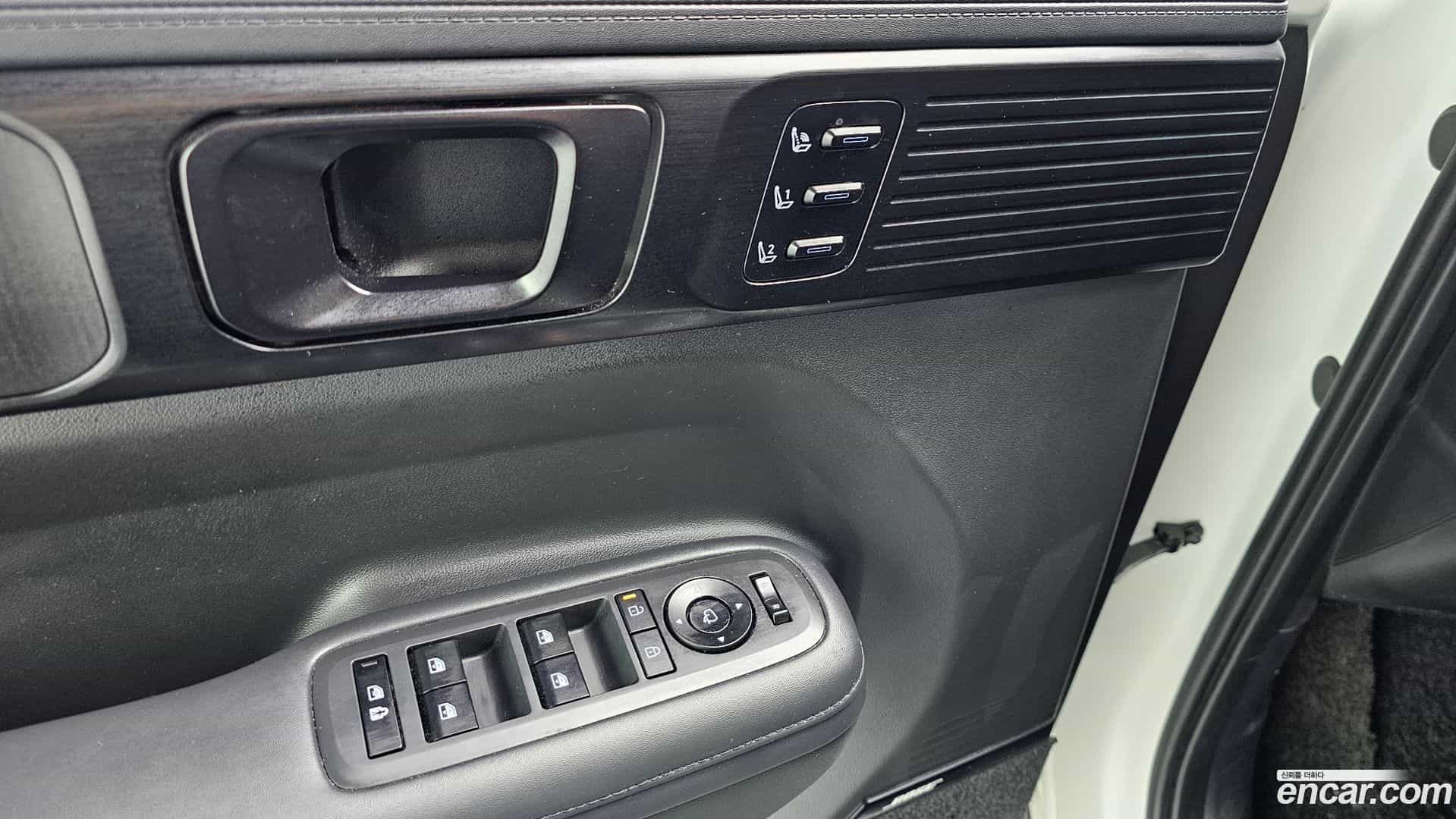 Santafe Hyundai 2024.6-OPTION-040