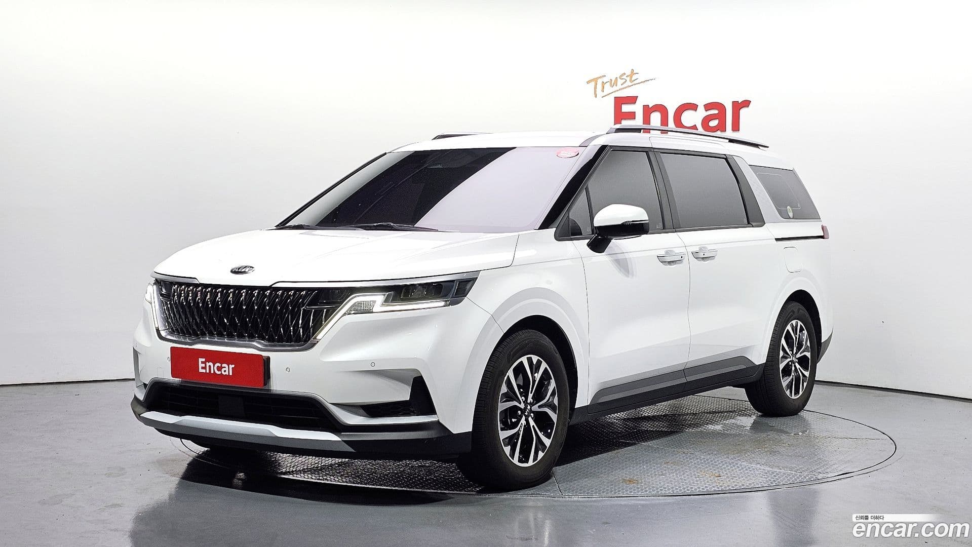 Main__Slider__Photo:Canival Kia 2021.3-0