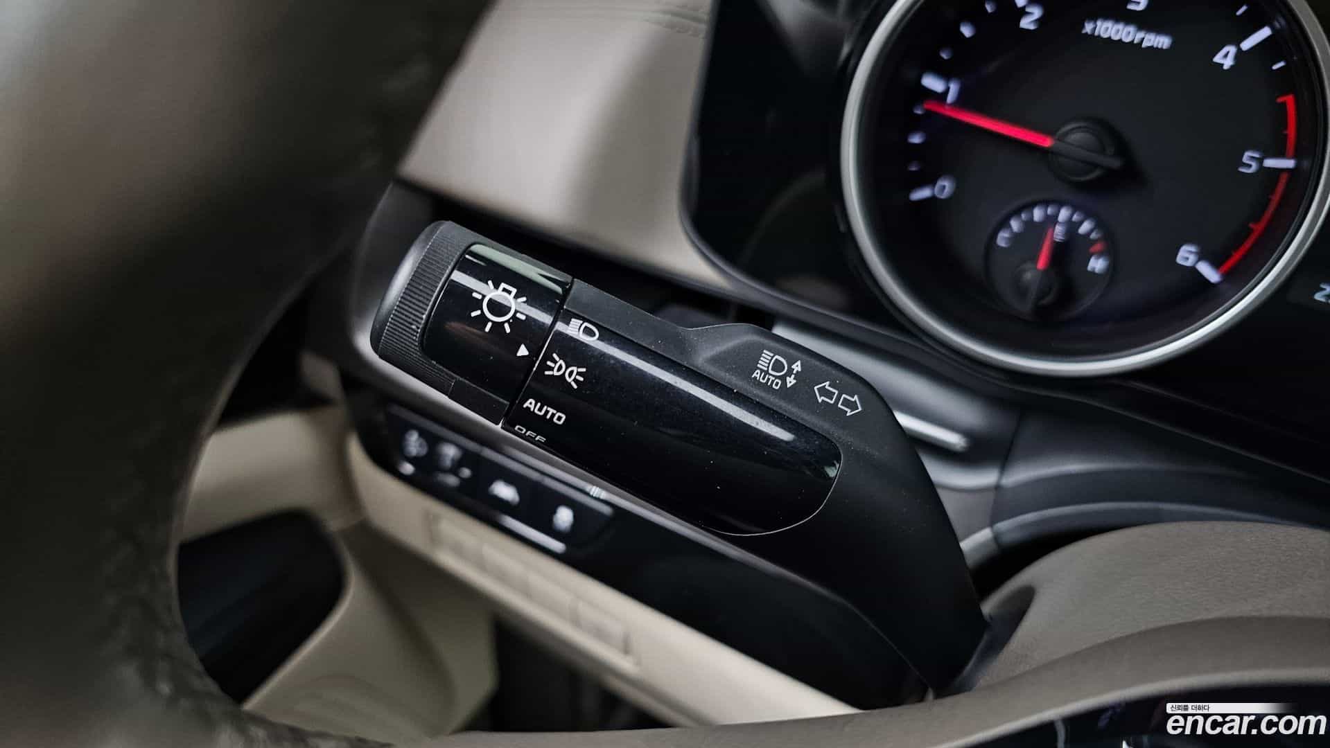 Canival Kia 2021.3-OPTION-043