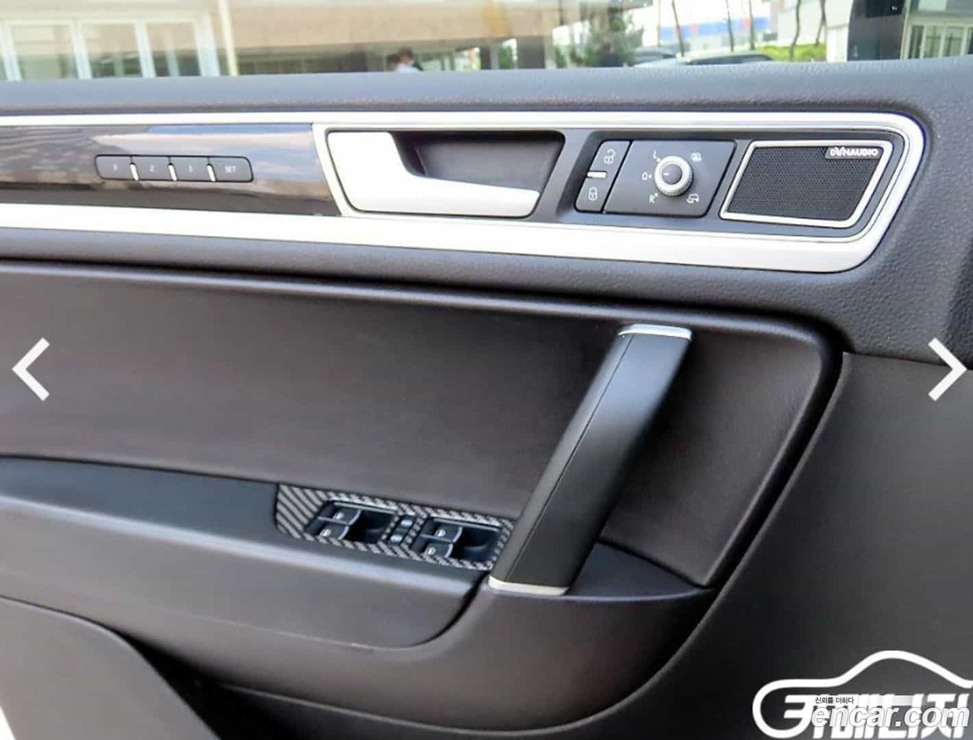 Touareg Volkswagen 2016.1-OPTION-015