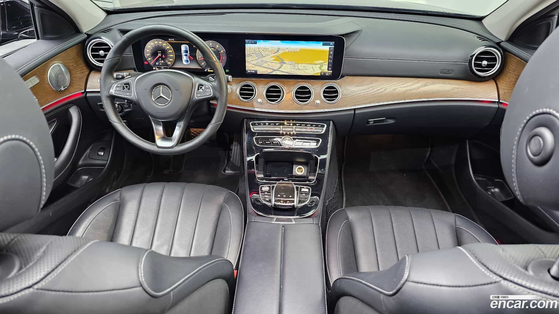 E-Class Mercedes-Benz 2017.11-INNER-007