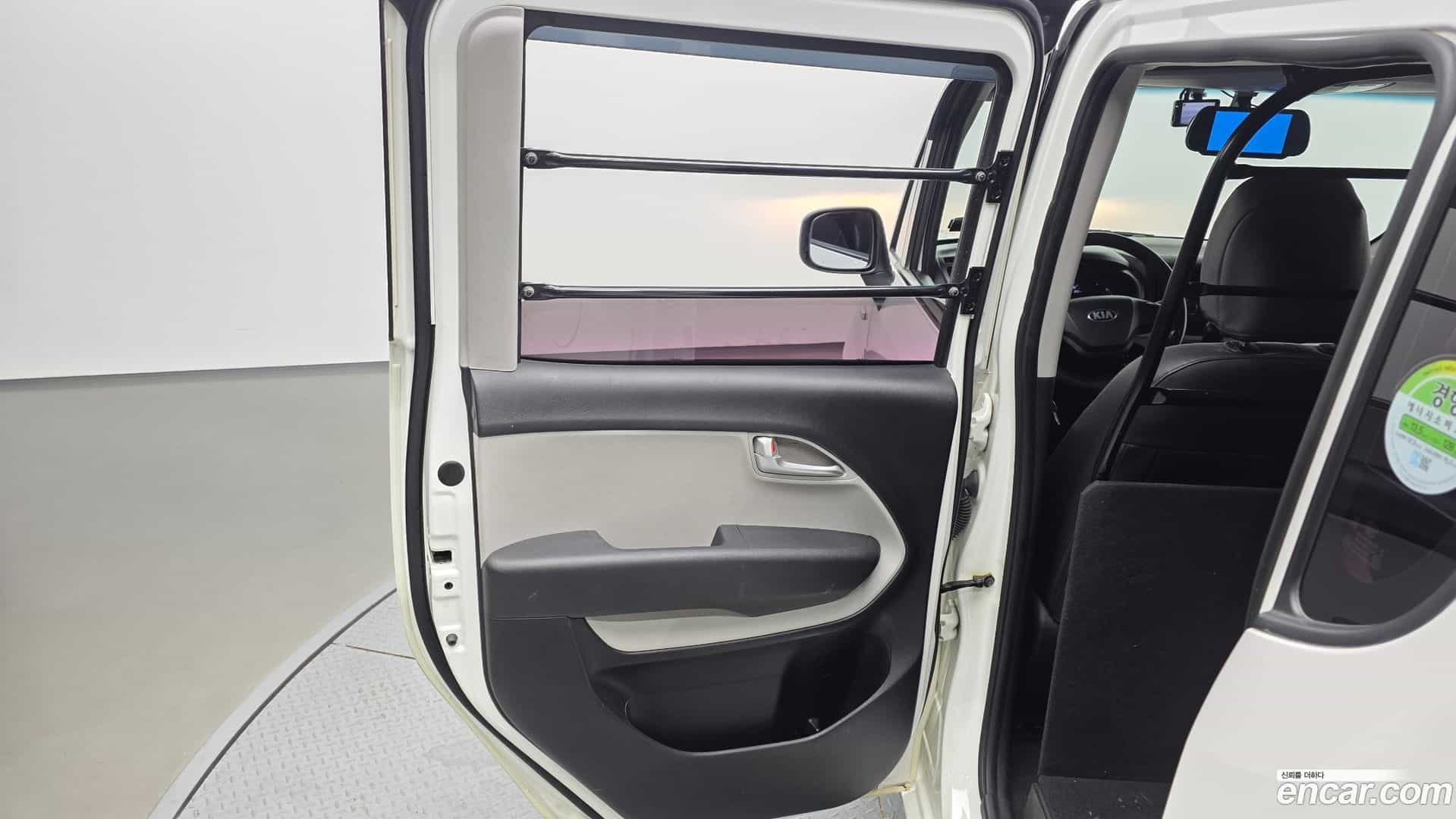 RAY Kia 2017.5-INNER-035