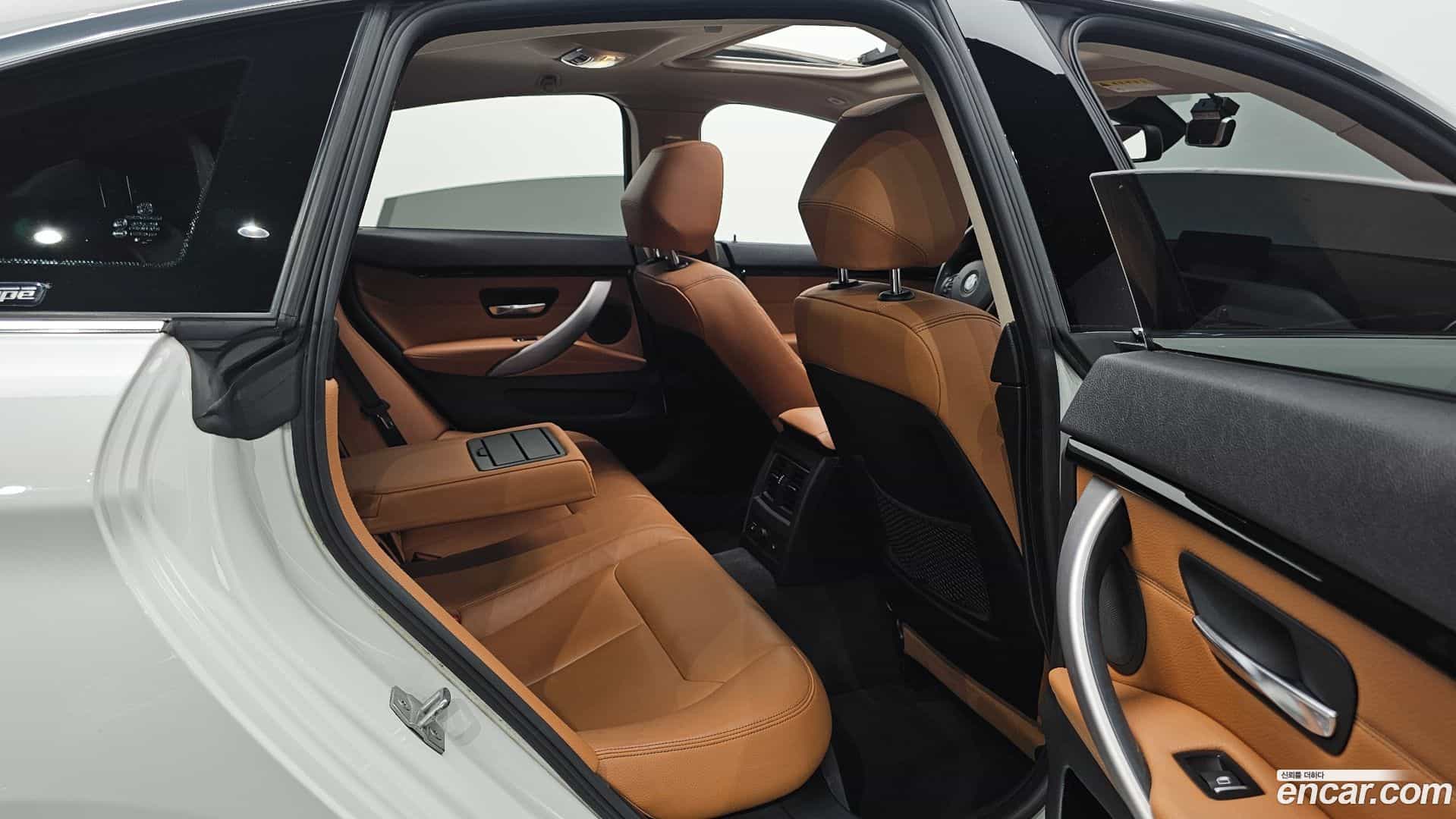 4-Series BMW 2018.4-INNER-036