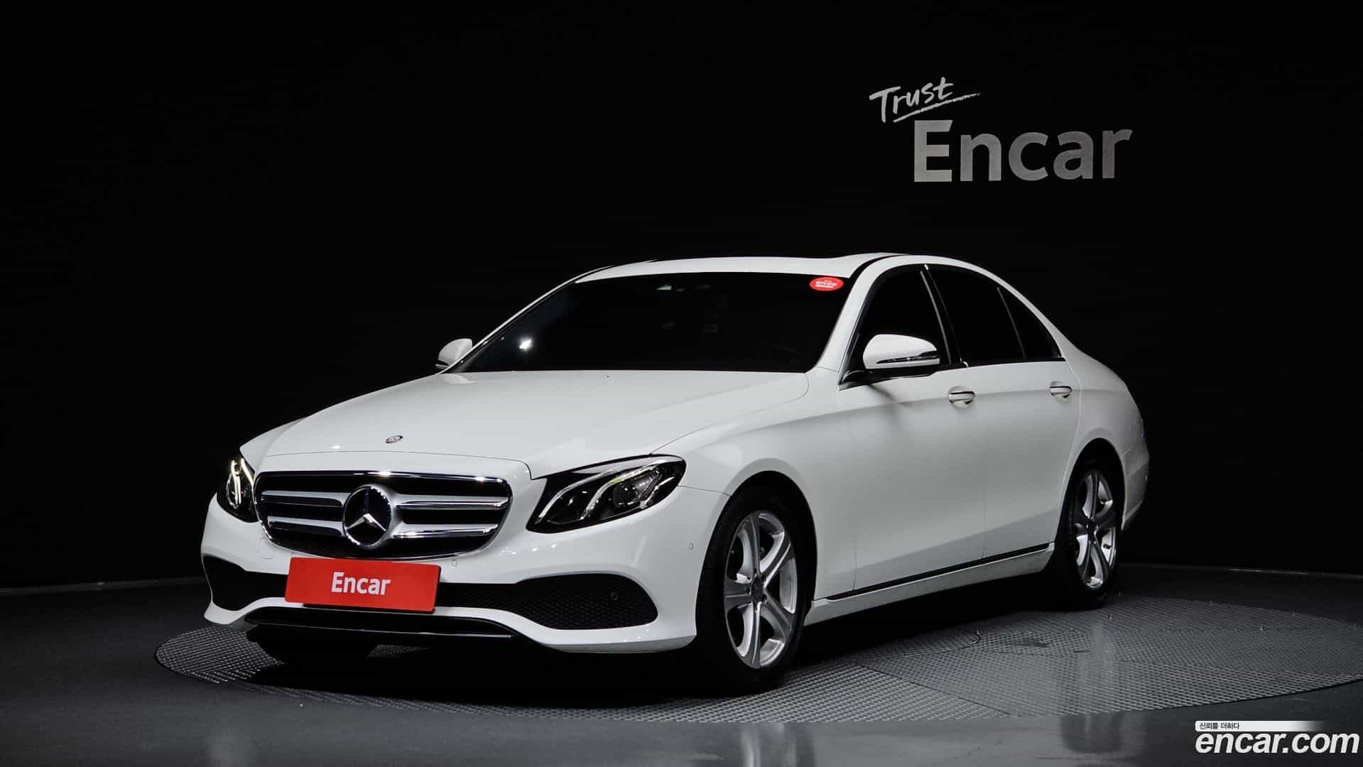 E-Class Mercedes-Benz 2016.11-OUTER-001
