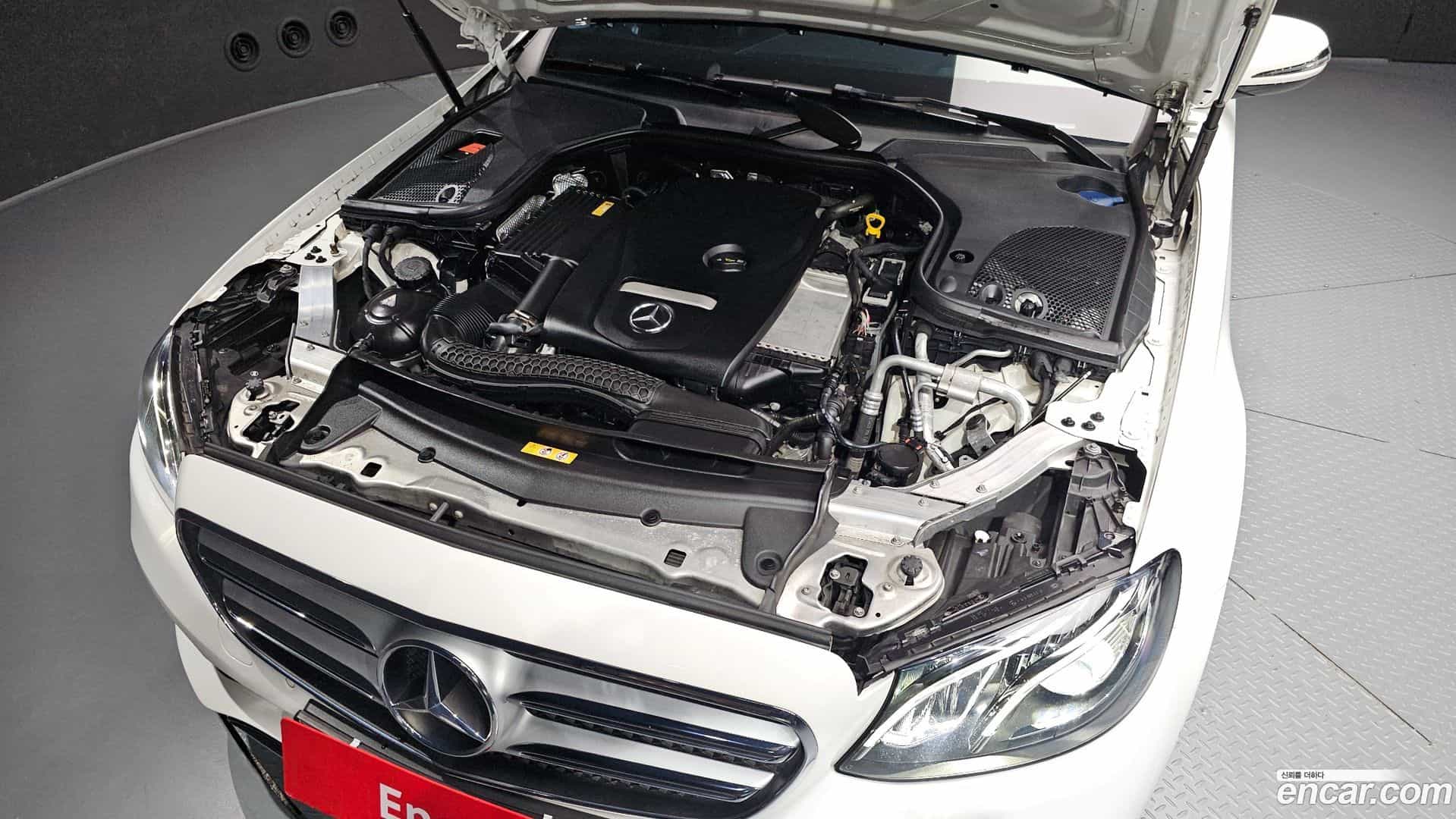 E-Class Mercedes-Benz 2016.11-OUTER-006