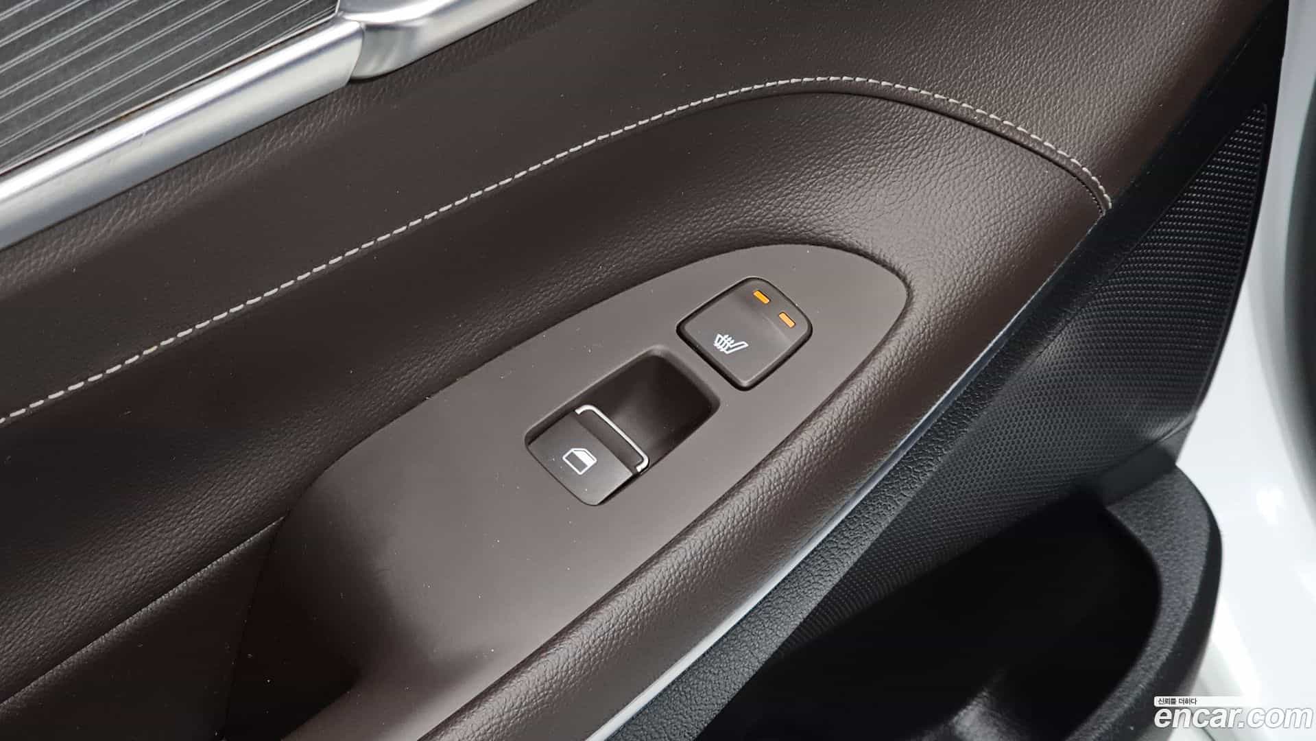 Grandeur Hyundai 2017.6-OPTION-023