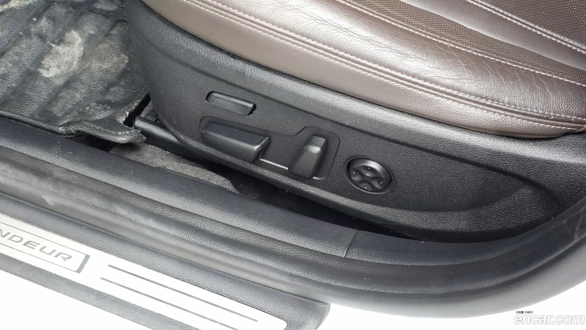 Grandeur Hyundai 2017.6-OPTION-024