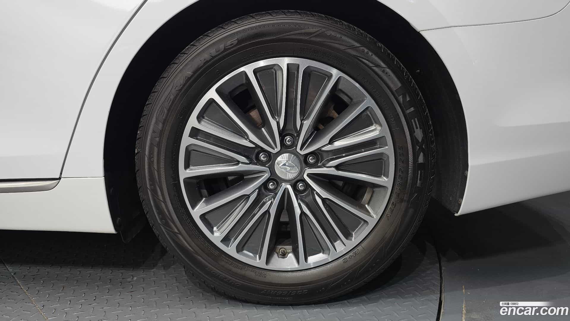 Grandeur Hyundai 2017.6-OUTER-031