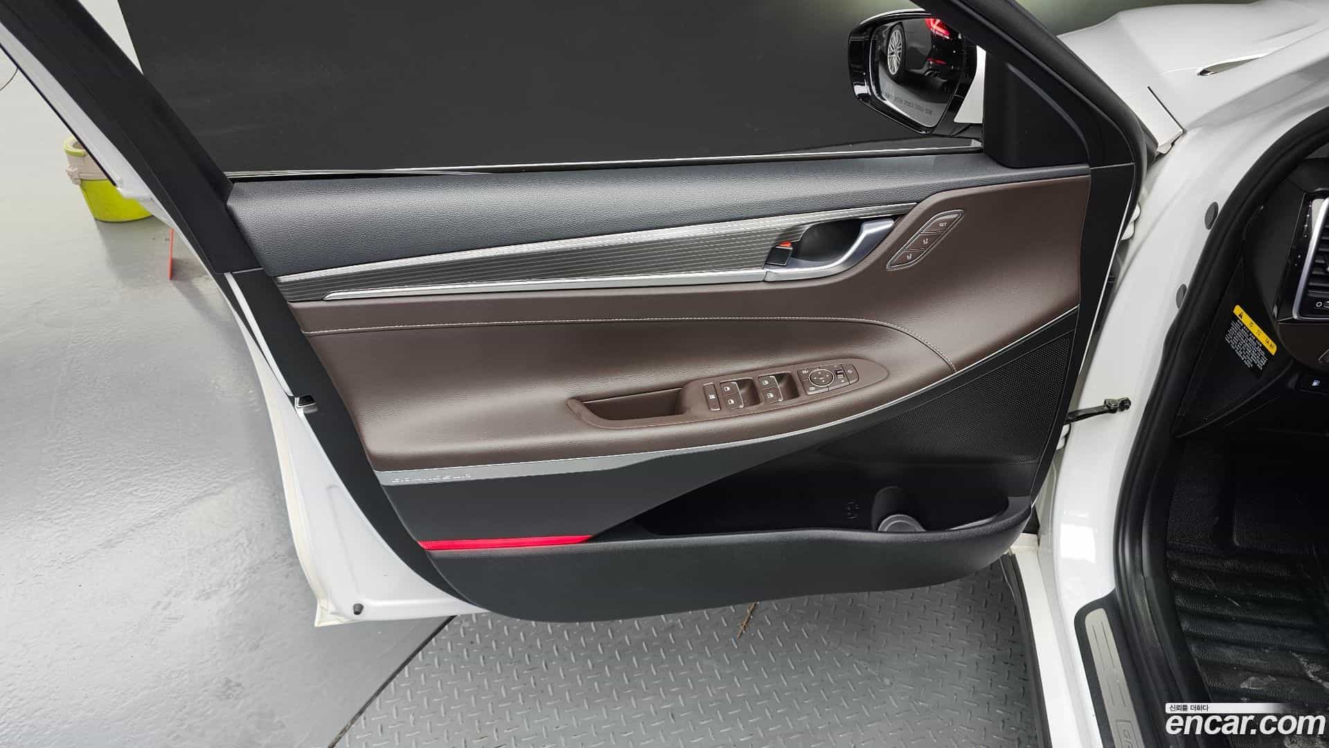 Grandeur Hyundai 2017.6-INNER-034