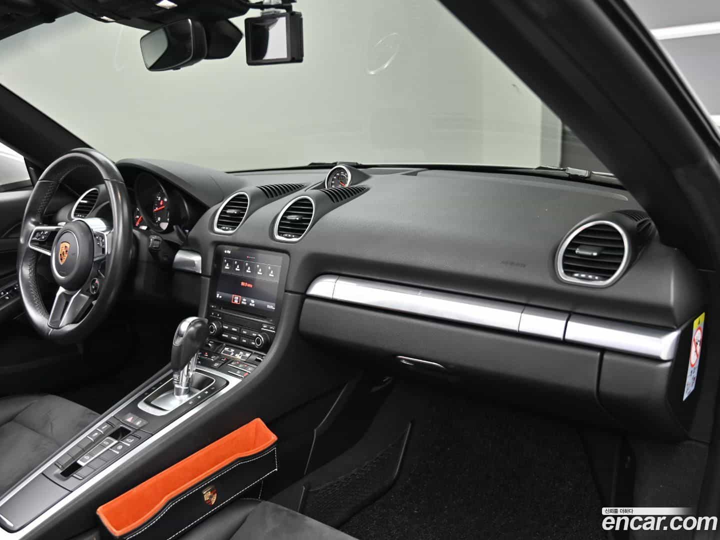718 Porsche 2017.8-INNER-007