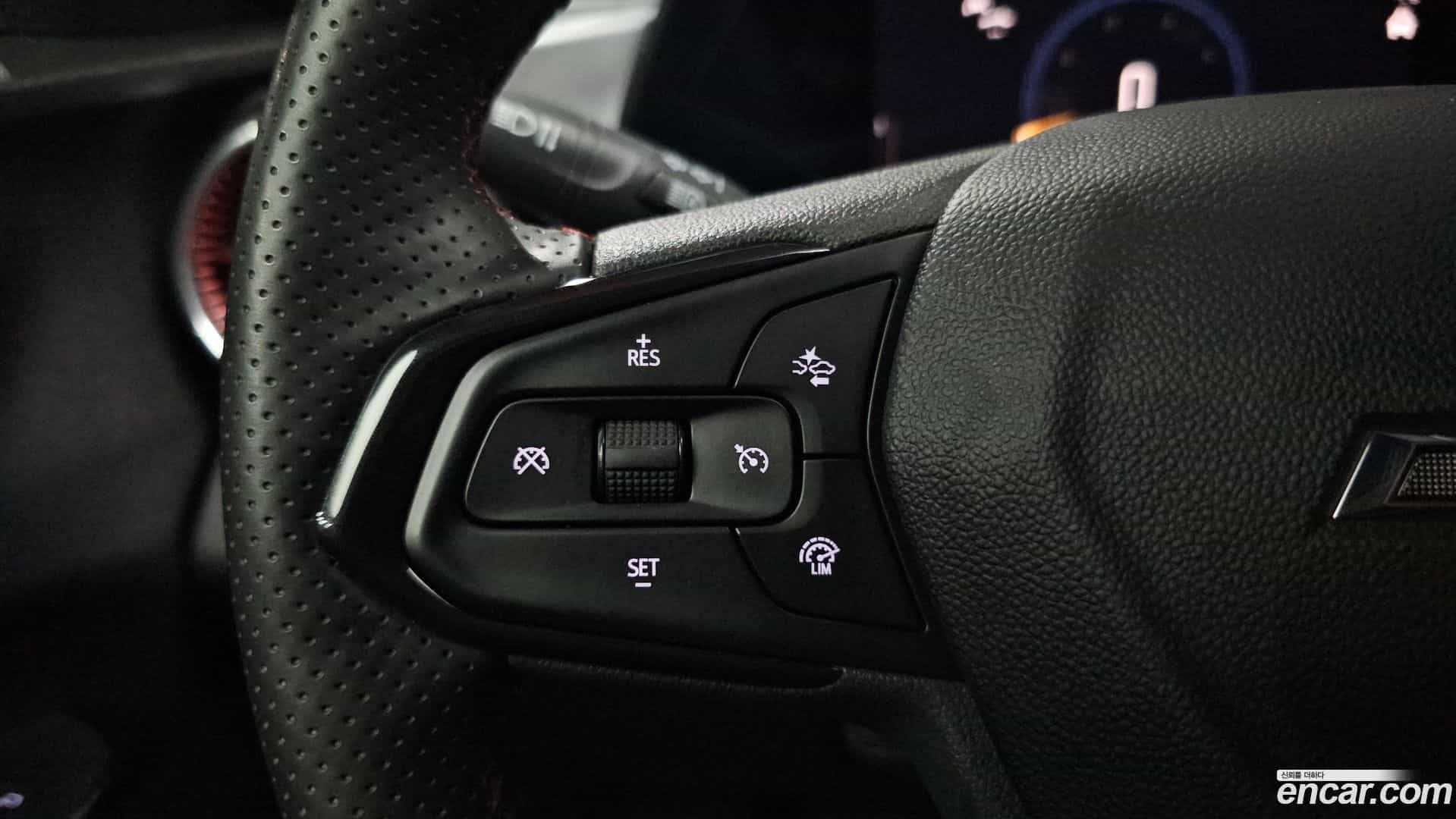 Trax Chevrolet 2023.5-OPTION-023