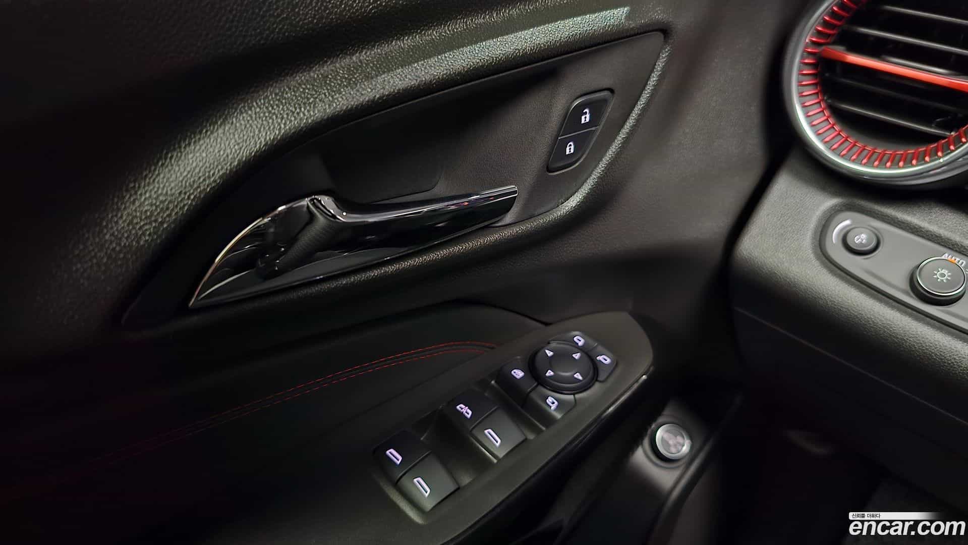 Trax Chevrolet 2023.5-OPTION-042