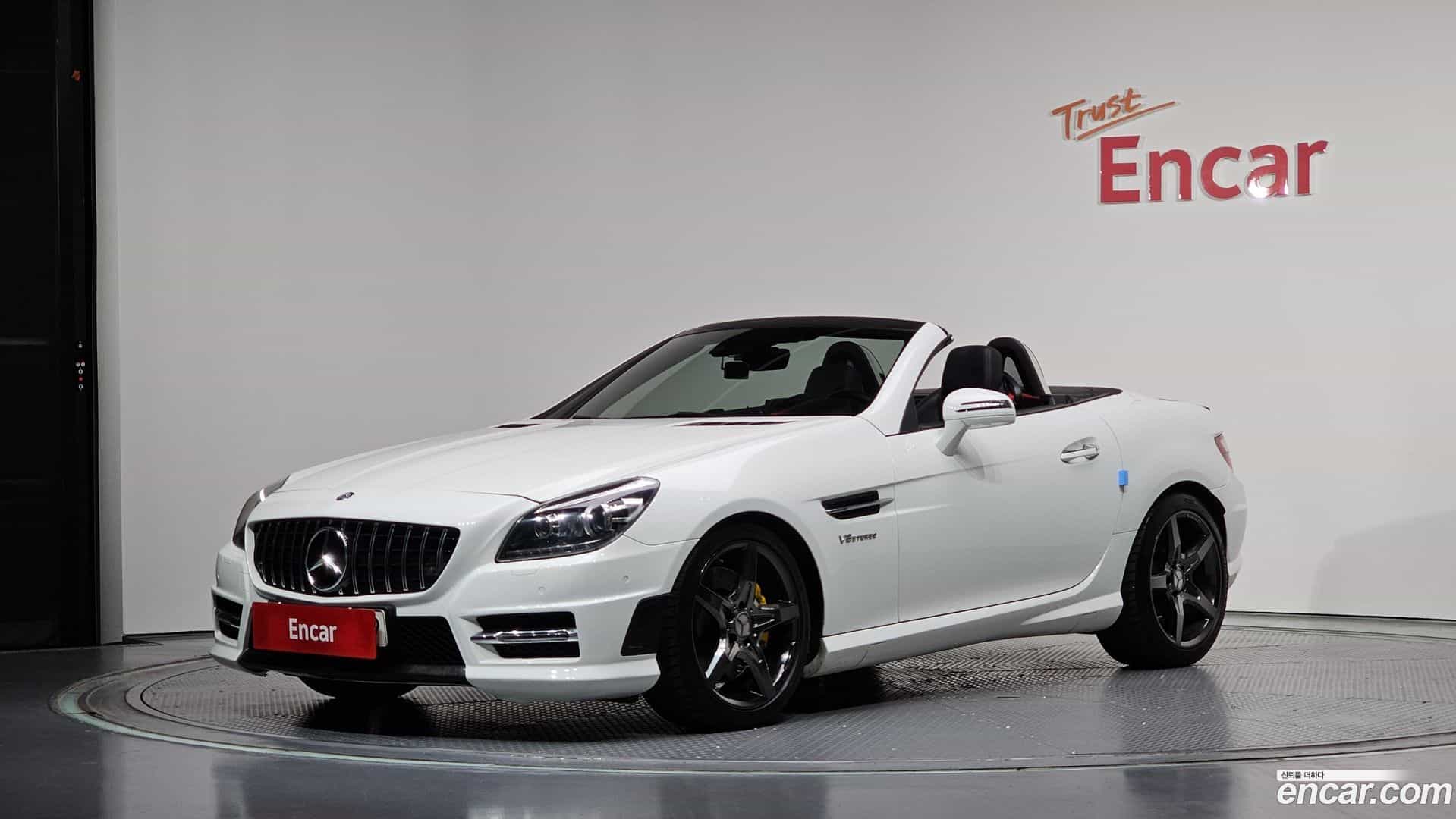 SLK-Class Mercedes-Benz 2015.3-OUTER-001