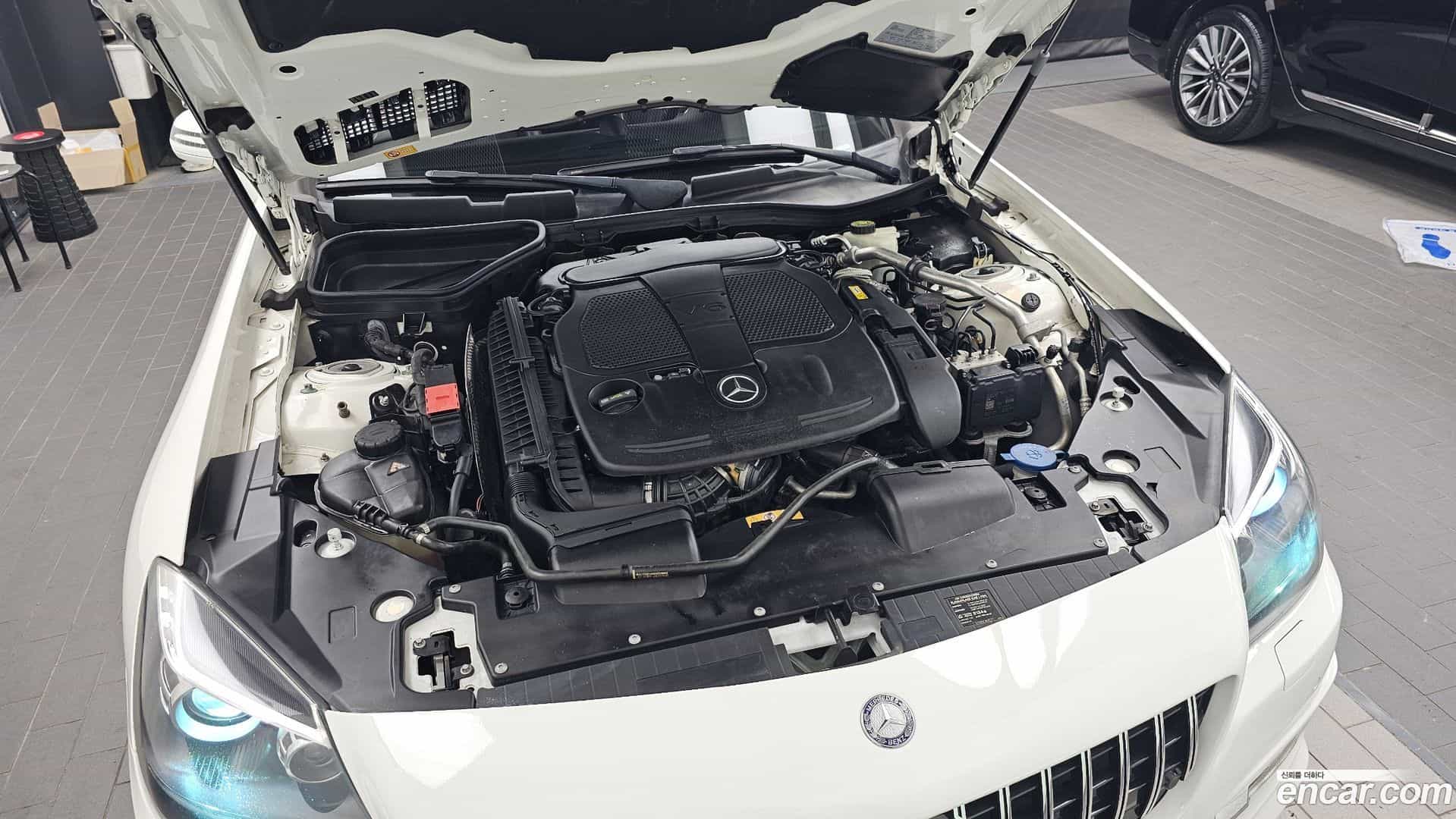 SLK-Class Mercedes-Benz 2015.3-OUTER-006