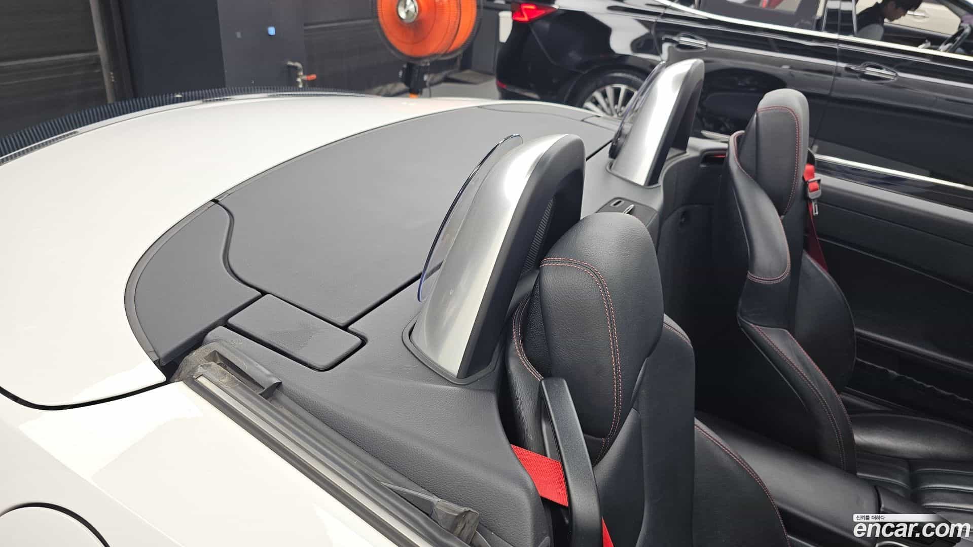 SLK-Class Mercedes-Benz 2015.3-OPTION-016
