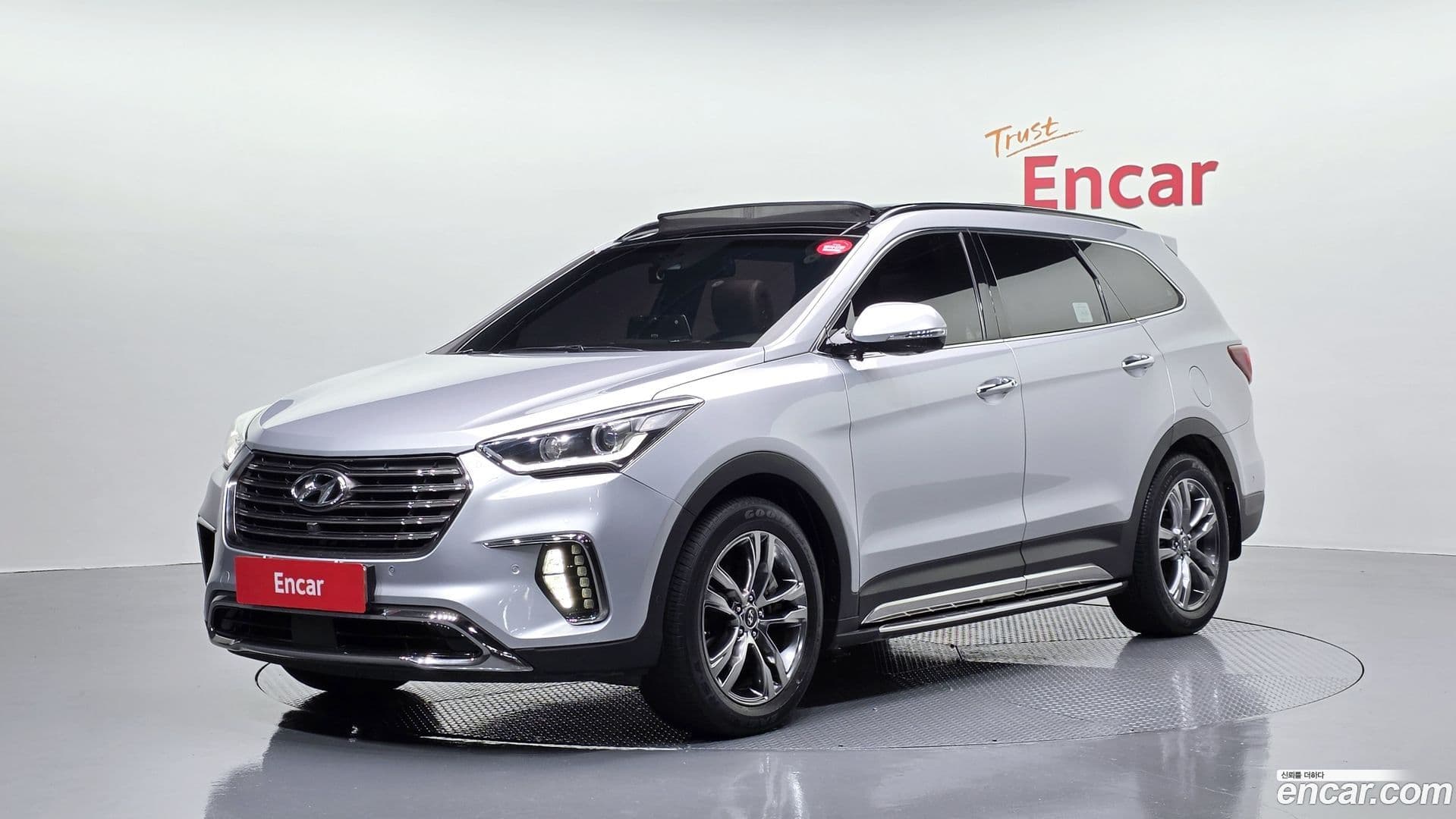 Main__Slider__Photo:Maxcruz Hyundai 2017.0-0