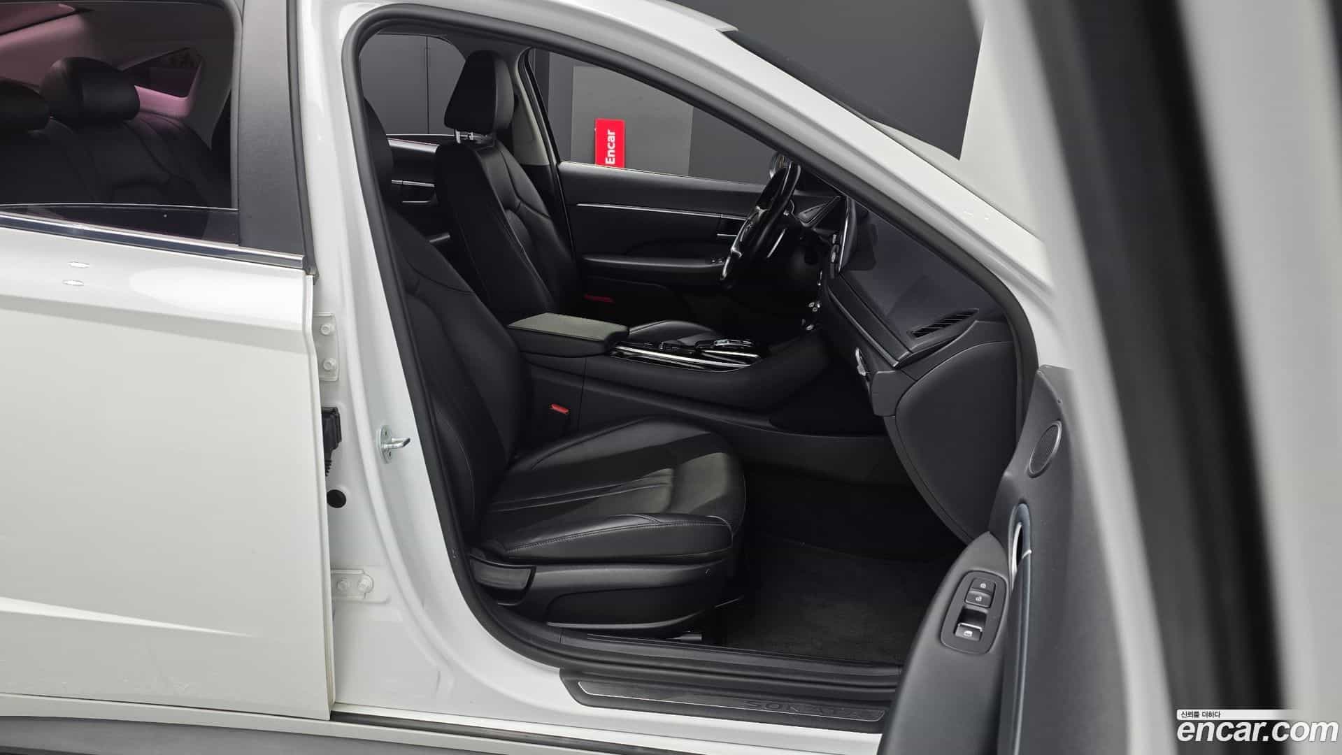 Sonata Hyundai 2019.4-OPTION-015
