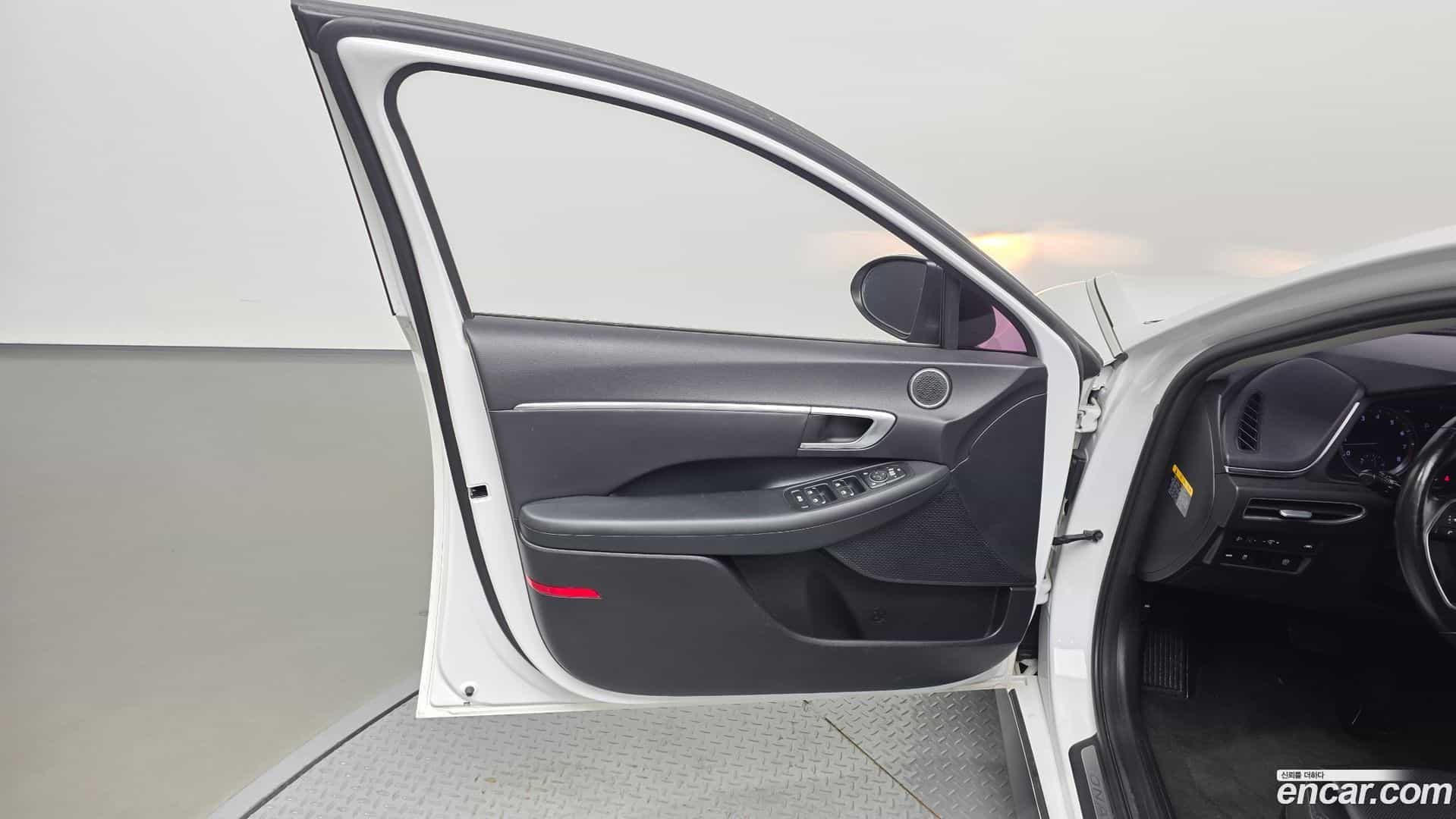 Sonata Hyundai 2019.4-INNER-034
