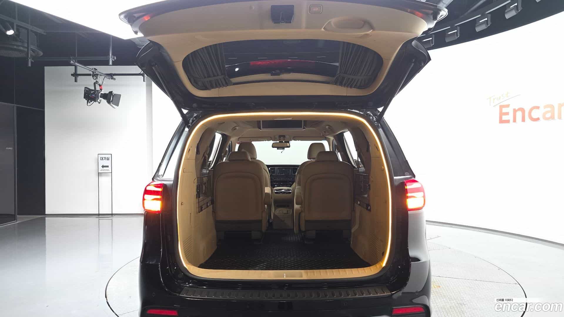 Canival Kia 2019.1-OPTION-023